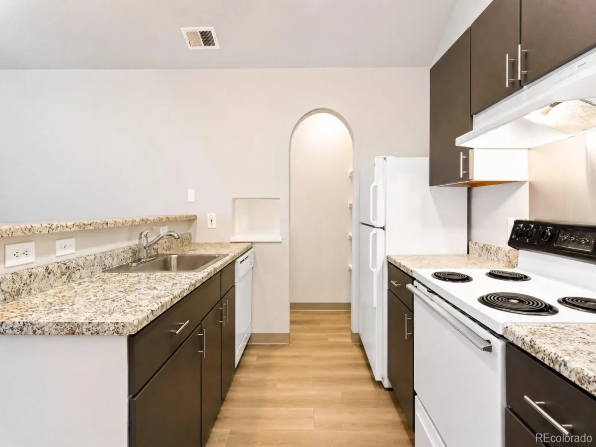 6200 E Iliff Avenue #G Denver CO 80222 | MLS #REC5060404 10012026021217 1200 3