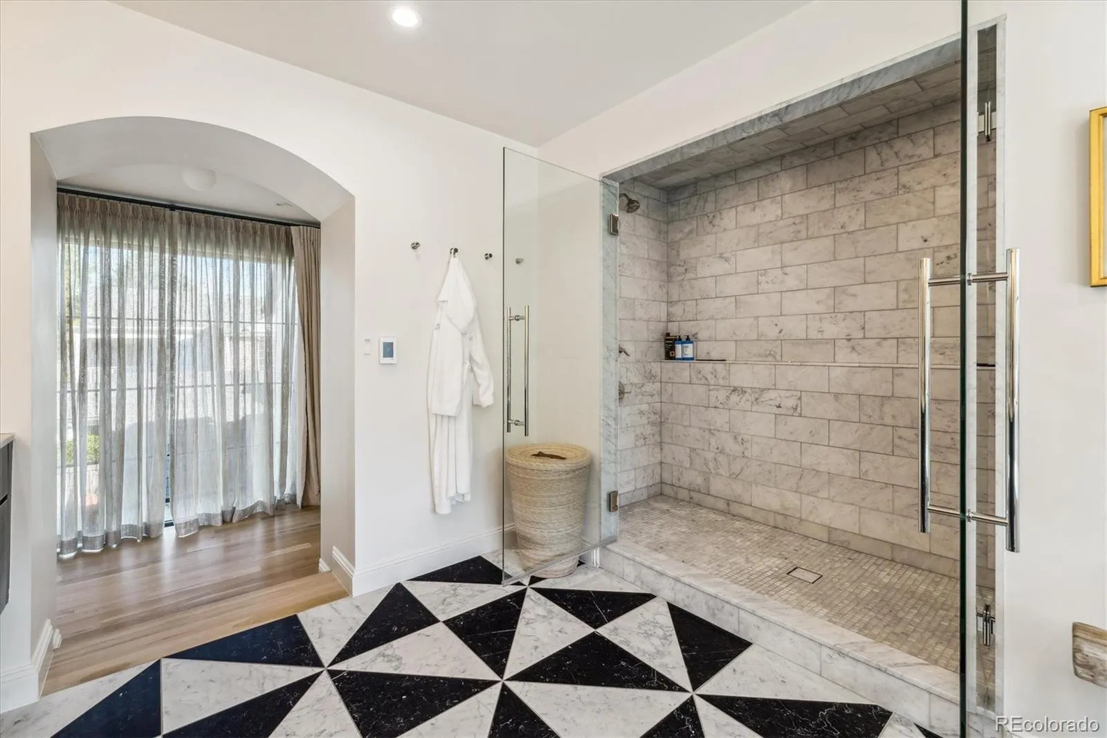 245 Gaylord Street Denver CO 80206 MLS #REC5062905 05162026080300 1600 20