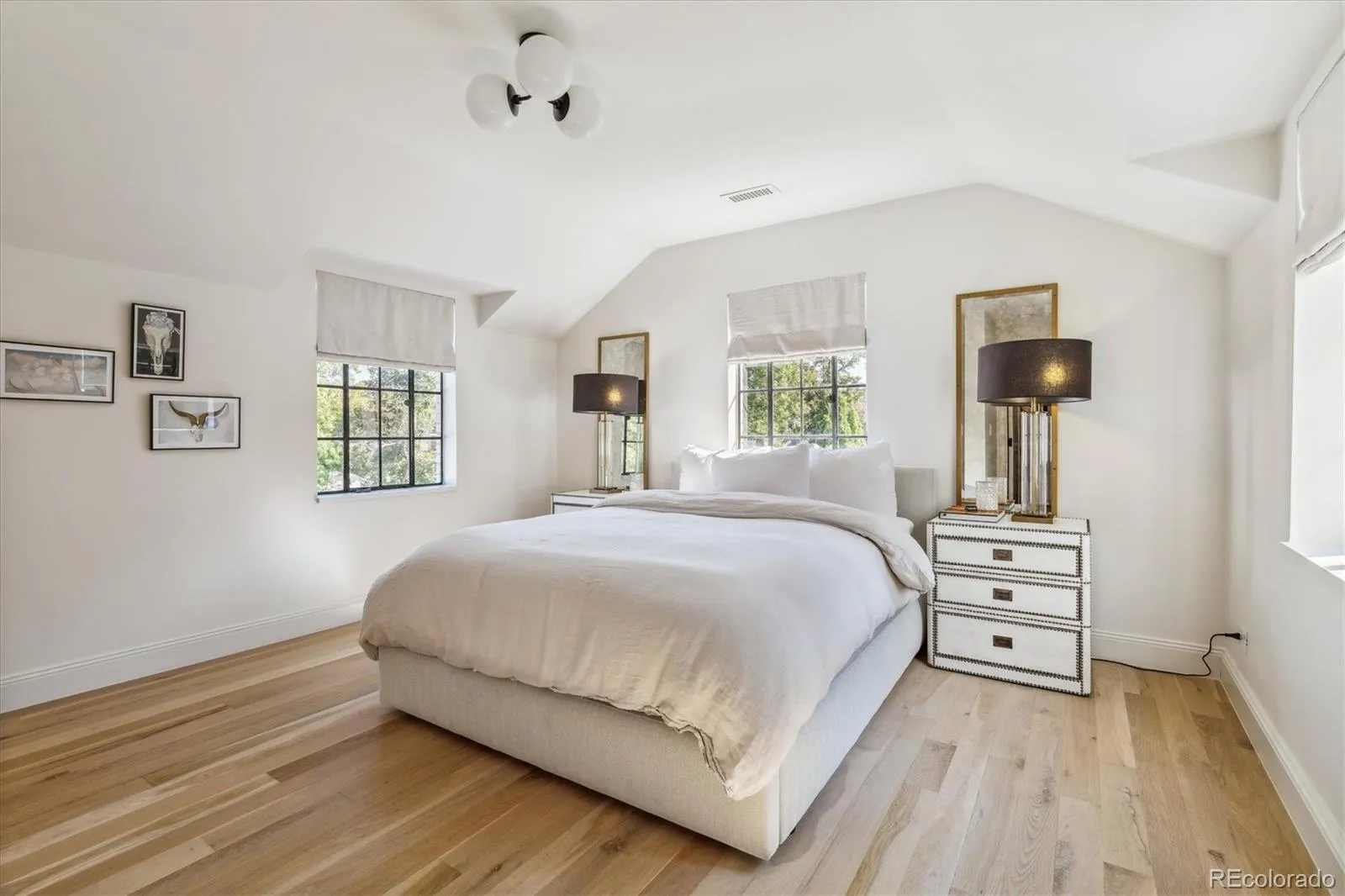 245 Gaylord Street Denver CO 80206 MLS #REC5062905 05162026080300 1600 23