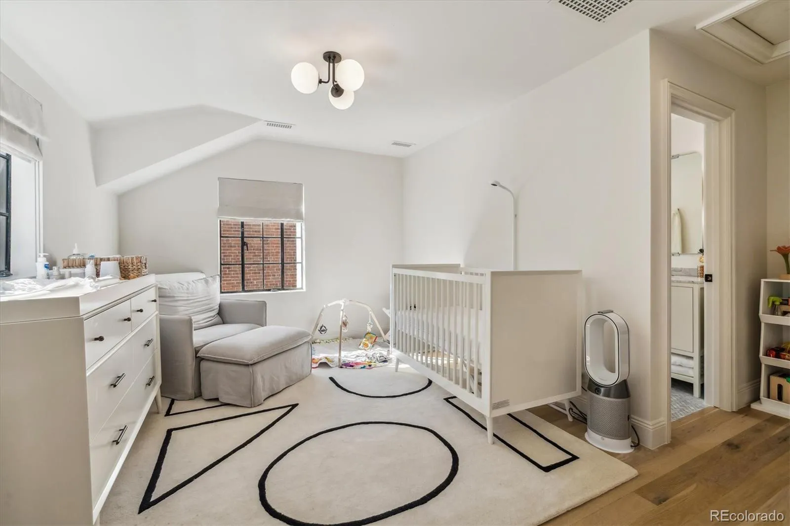 245 Gaylord Street Denver CO 80206 MLS #REC5062905 05162026080300 1600 25