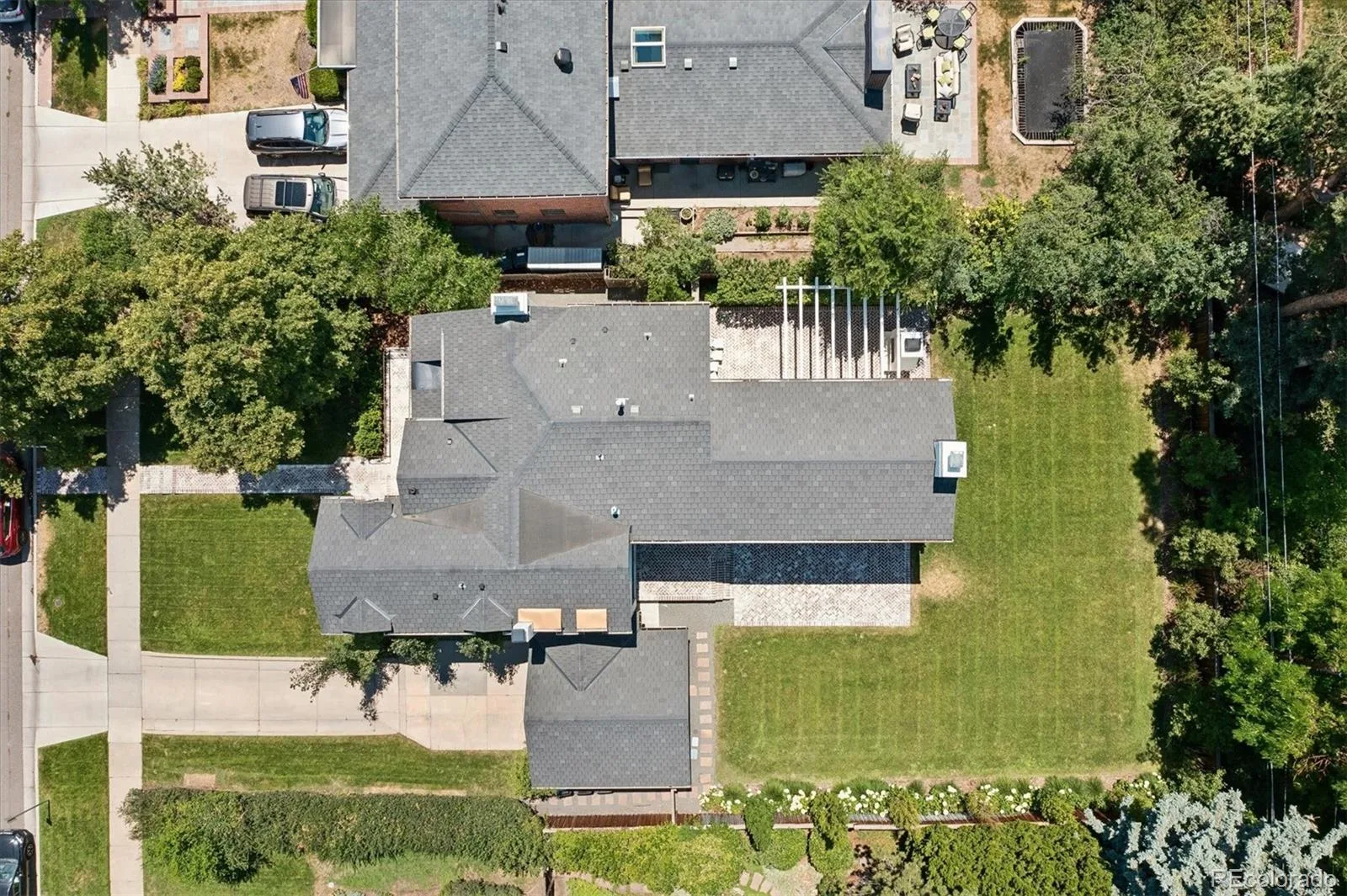 245 Gaylord Street Denver CO 80206 | MLS #REC5062905 09262026013846 1600 37