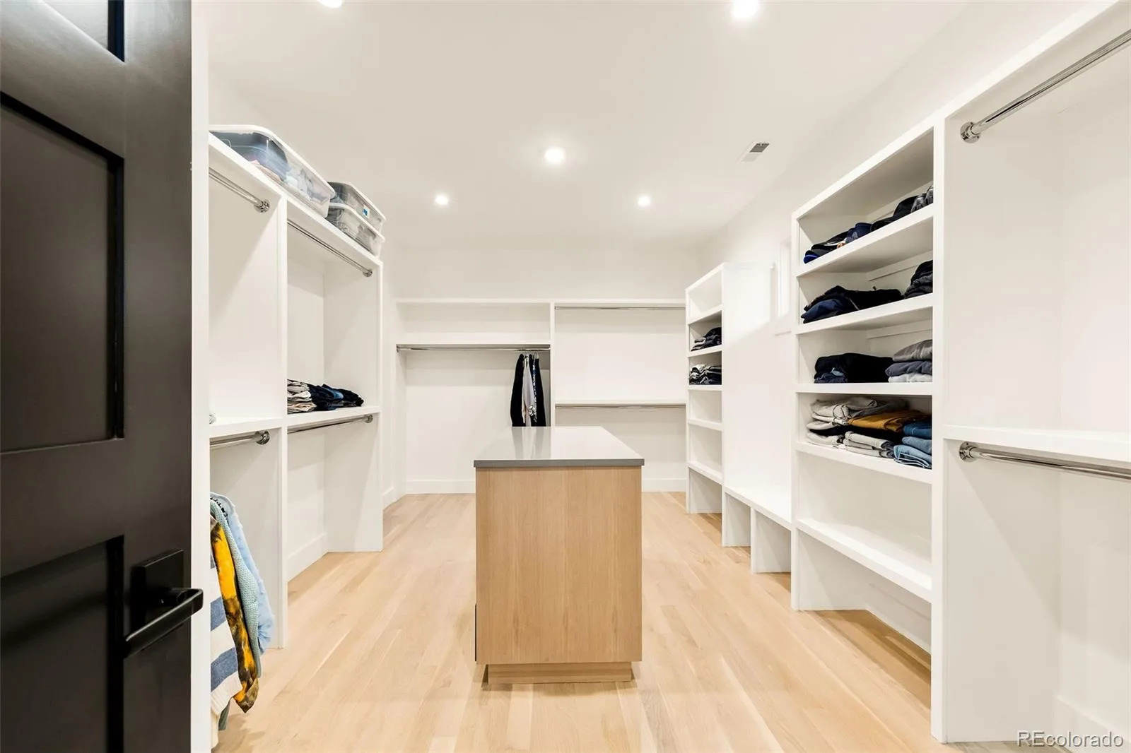 2401 S Fillmore Street Denver CO 80210 MLS #REC5063068 07142026125314 1600 21