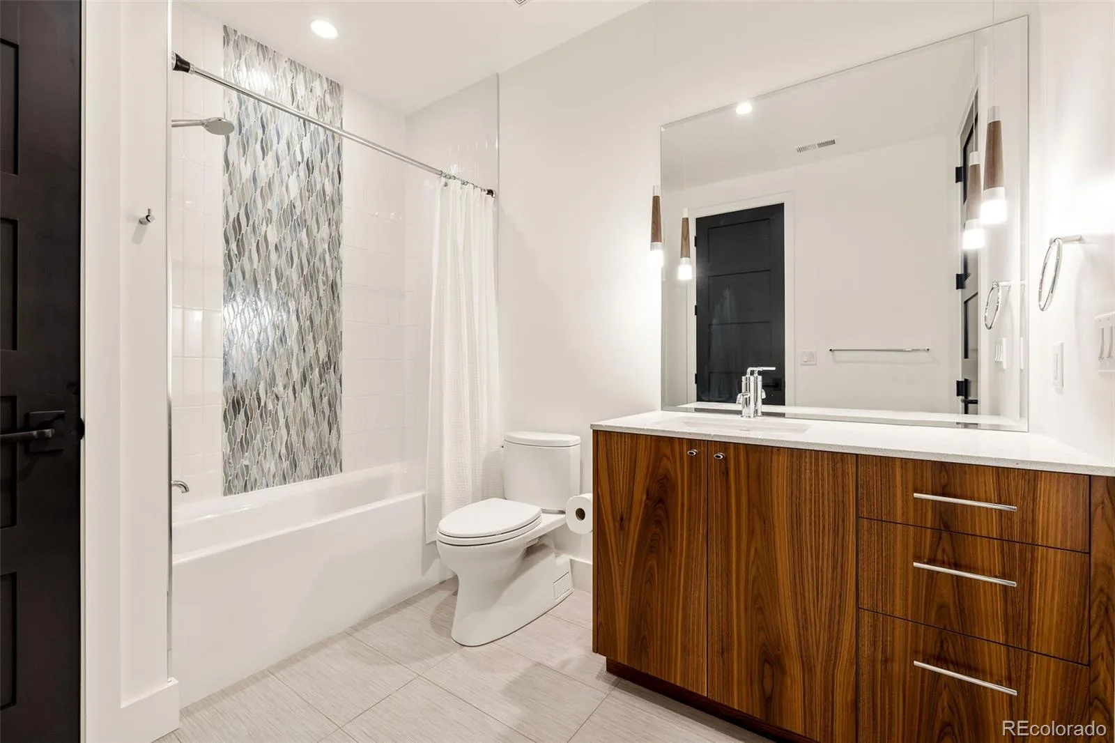 2401 S Fillmore Street Denver CO 80210 MLS #REC5063068 07142026125314 1600 23