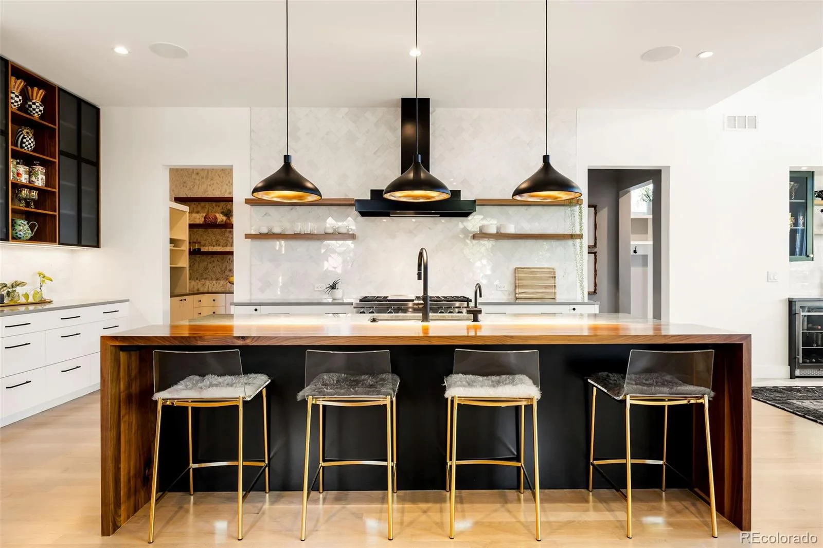2401 S Fillmore Street Denver CO 80210 MLS #REC5063068 07142026125314 1600 5