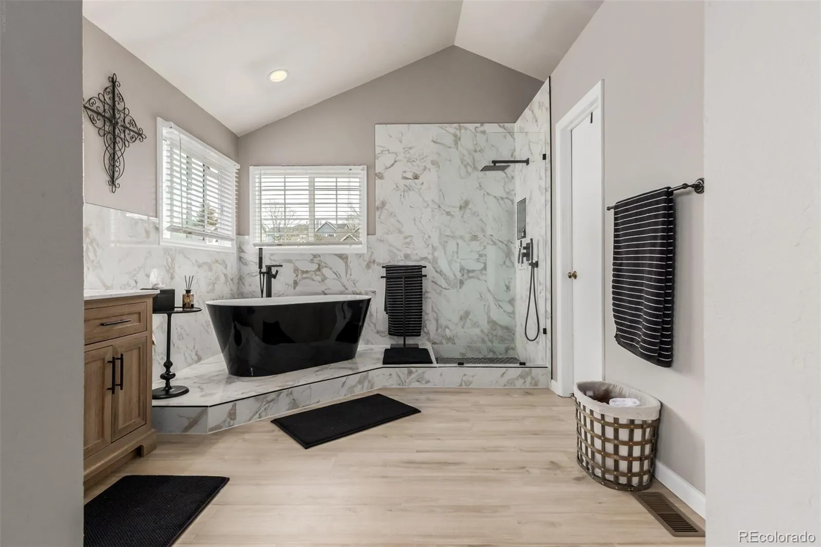 04102026024059 1600 15