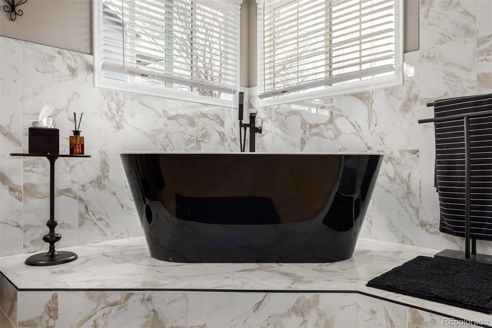 04102026024059 1600 16