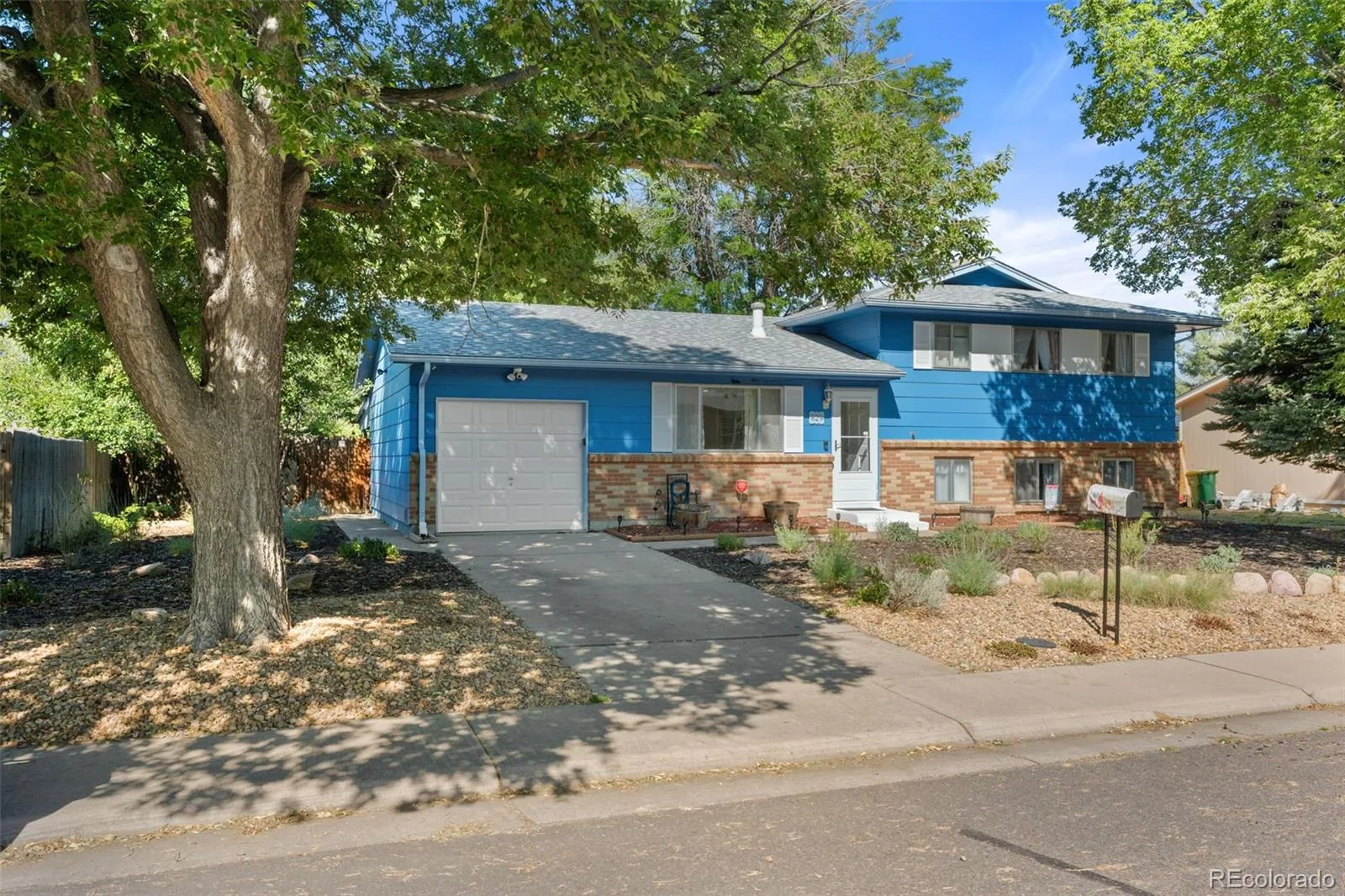829 S Nome Street Aurora CO 80012 | MLS #REC5067220 08242026153231 1600 1