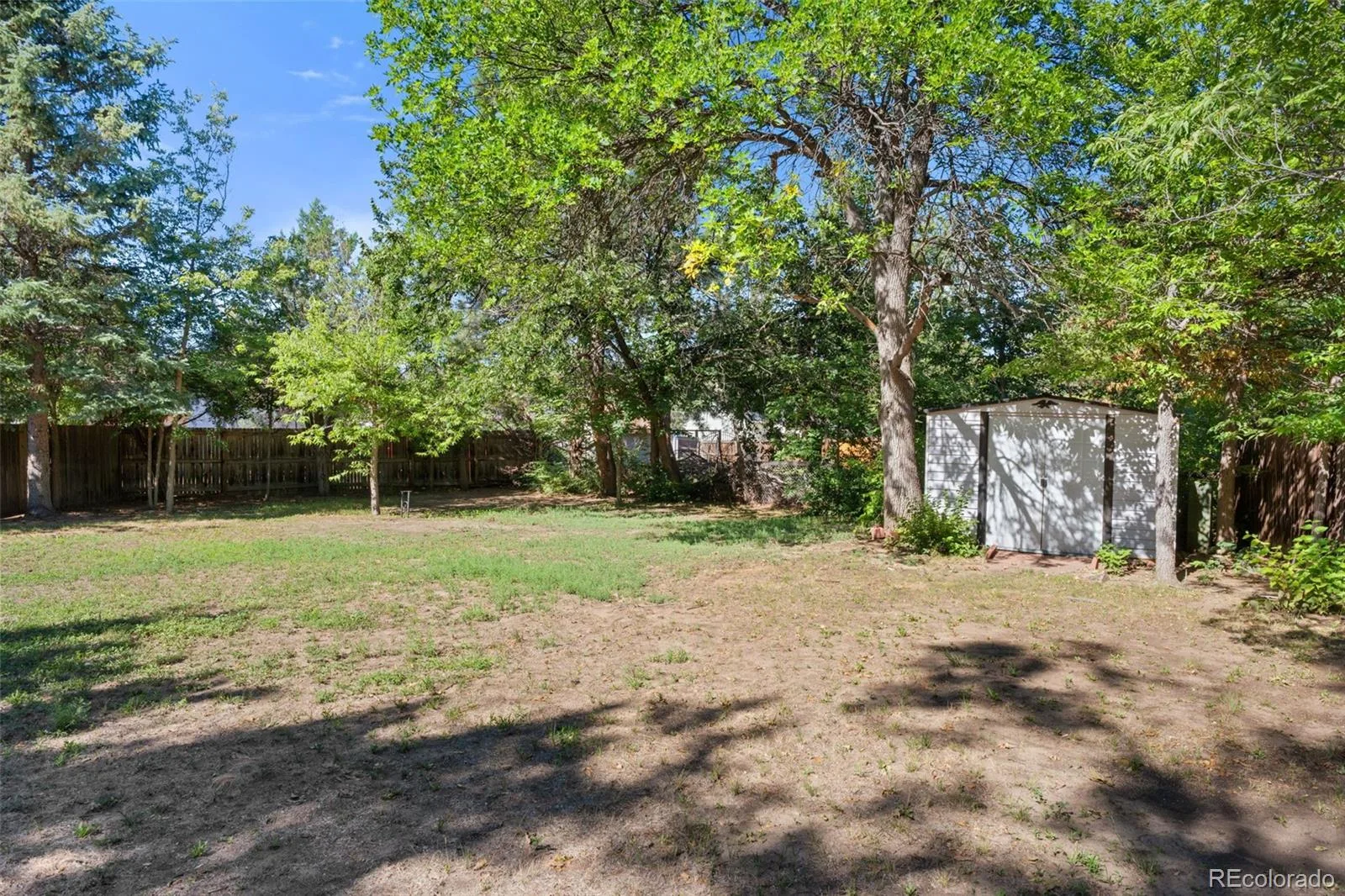 829 S Nome Street Aurora CO 80012 | MLS #REC5067220 08242026153231 1600 27