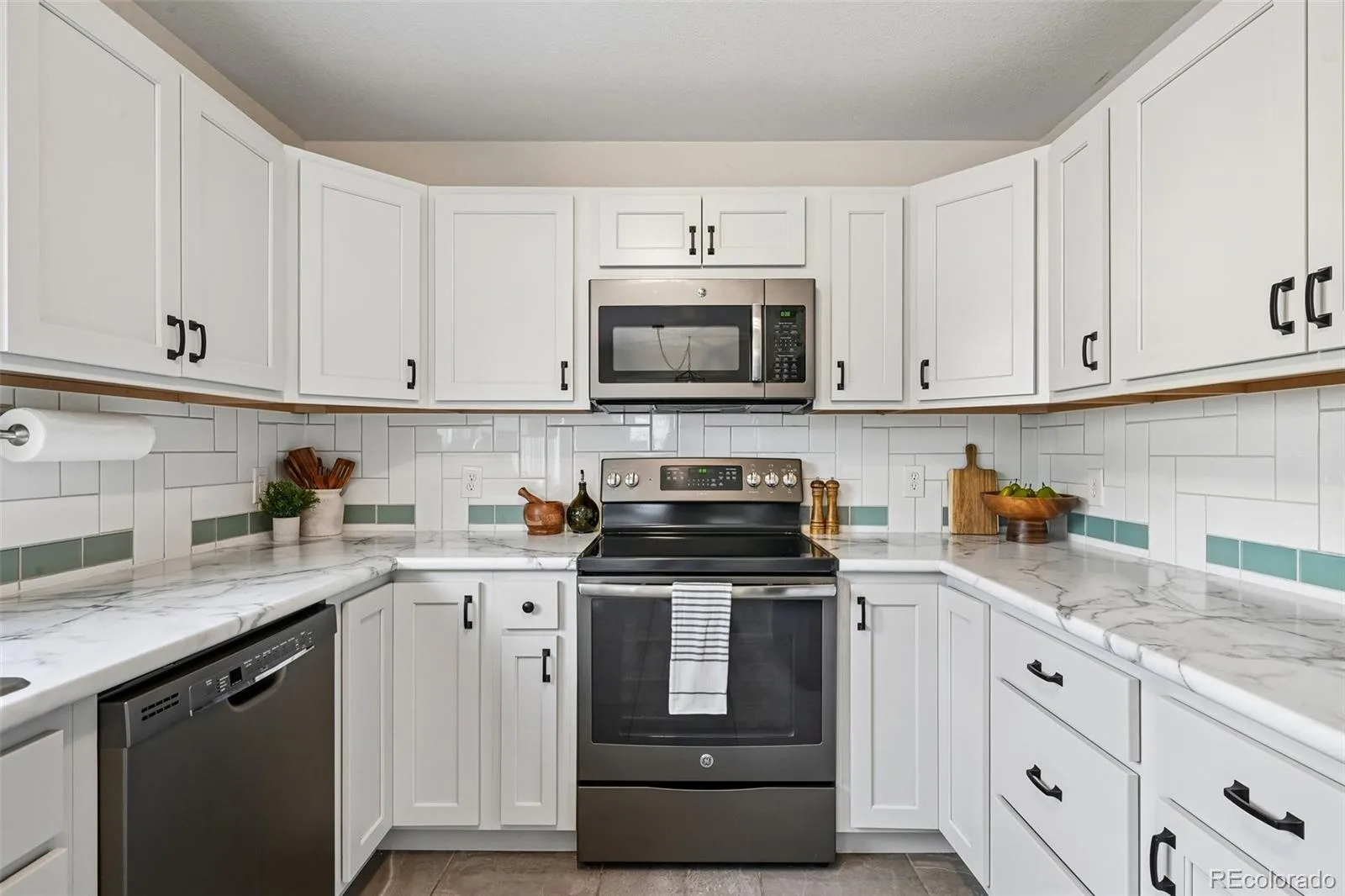 2747 S Argonne Street Aurora CO 80013 | MLS #REC5067924 10132026193846 1600 12