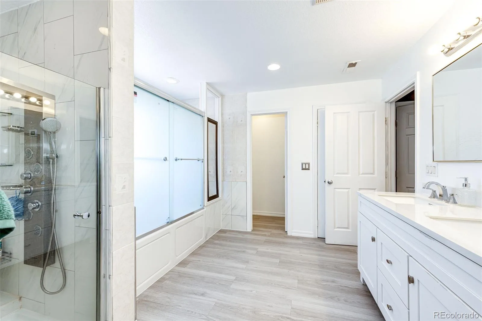 6799 W 52nd Avenue Arvada CO 80002 | MLS #REC5068327 07232026163329 1600 27