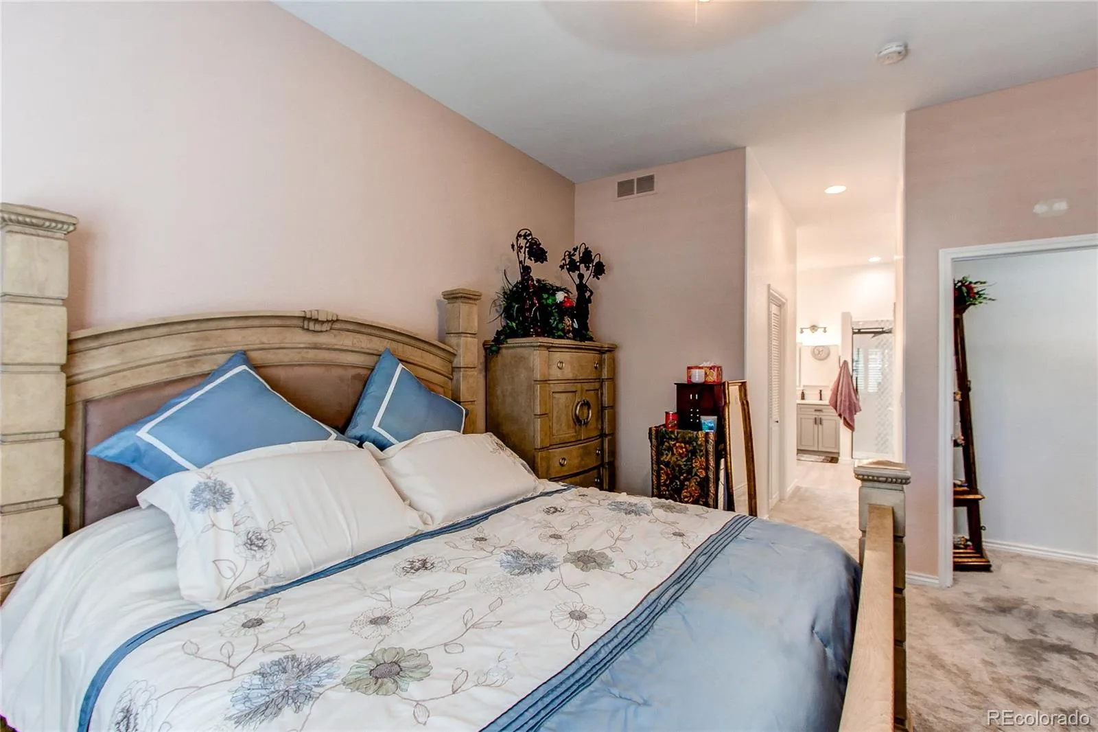 6084 W Utah Lane Denver CO 80232 | MLS #REC5068753 07032026161302 1600 11