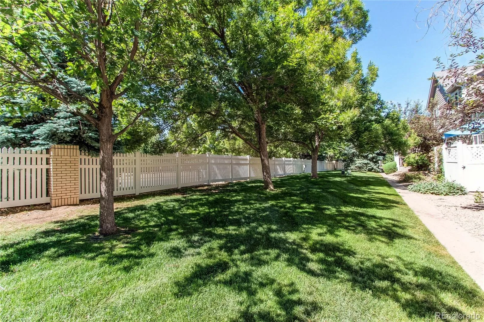 6084 W Utah Lane Denver CO 80232 | MLS #REC5068753 07032026161302 1600 24