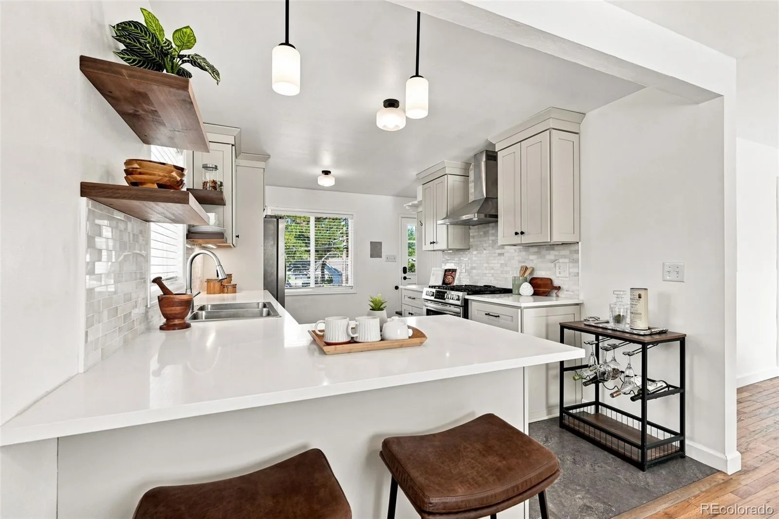 857 Iola Street Aurora CO 80010 | MLS #REC5069505 09232026030942 1600 12