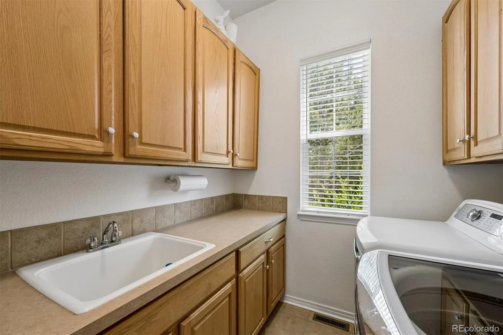 10650 Stuart Street Westminster CO 80031 MLS #REC5069606 05292026213900 1600 19
