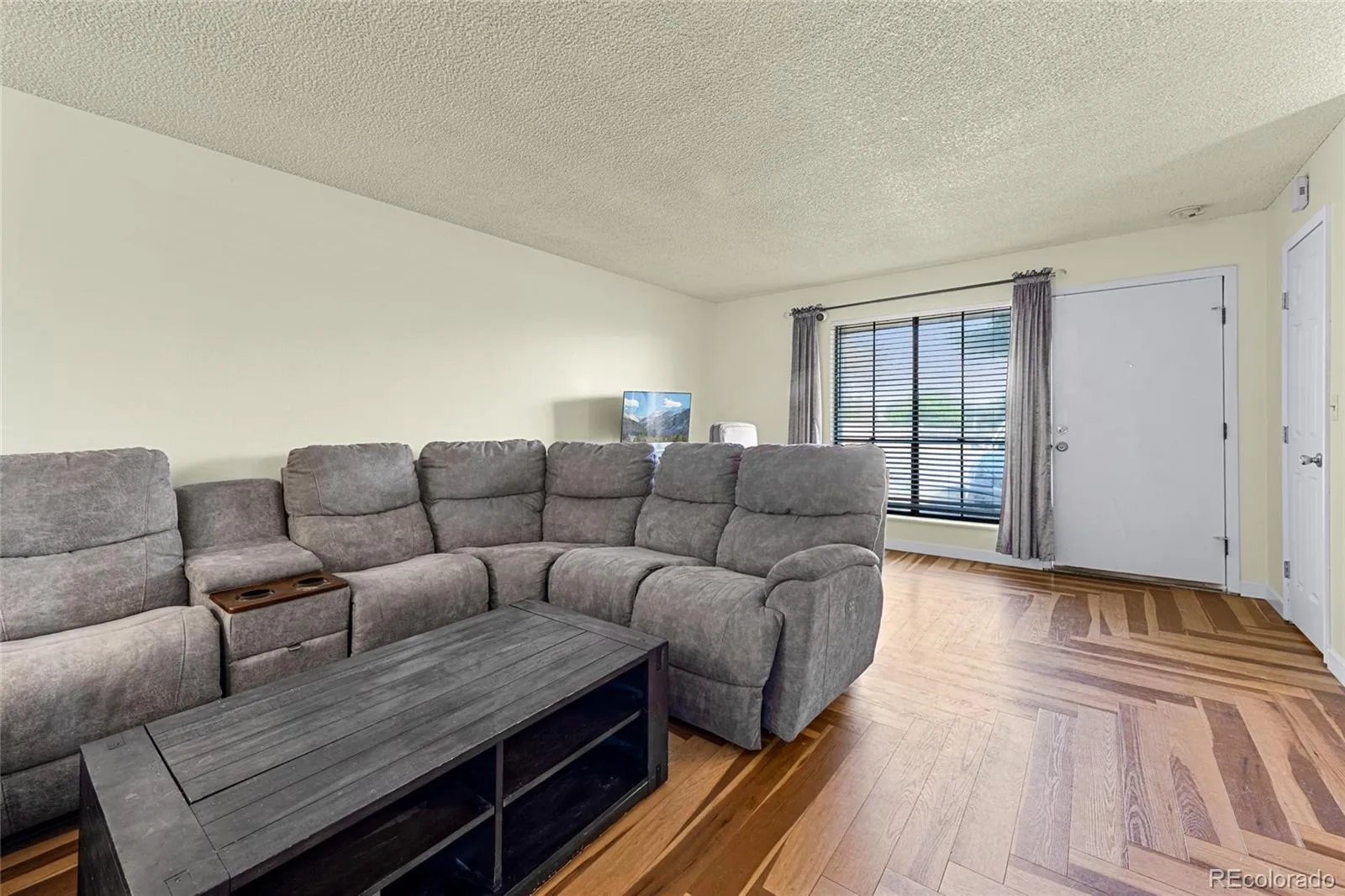 3550 S Harlan Street #119 Denver CO 80235 MLS #REC5069799 05222026220957 1600 10