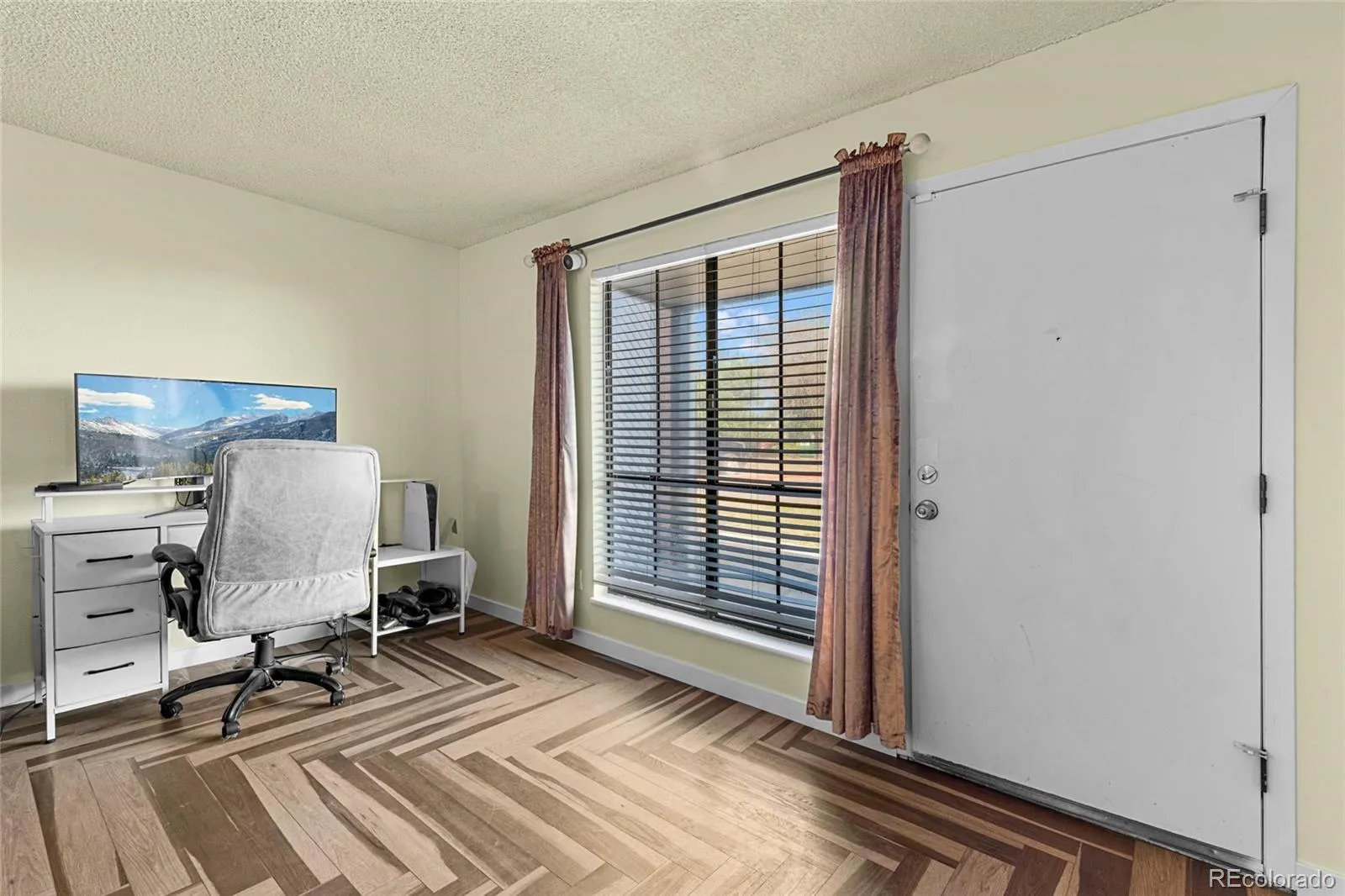 3550 S Harlan Street #119 Denver CO 80235 MLS #REC5069799 05222026220957 1600 2