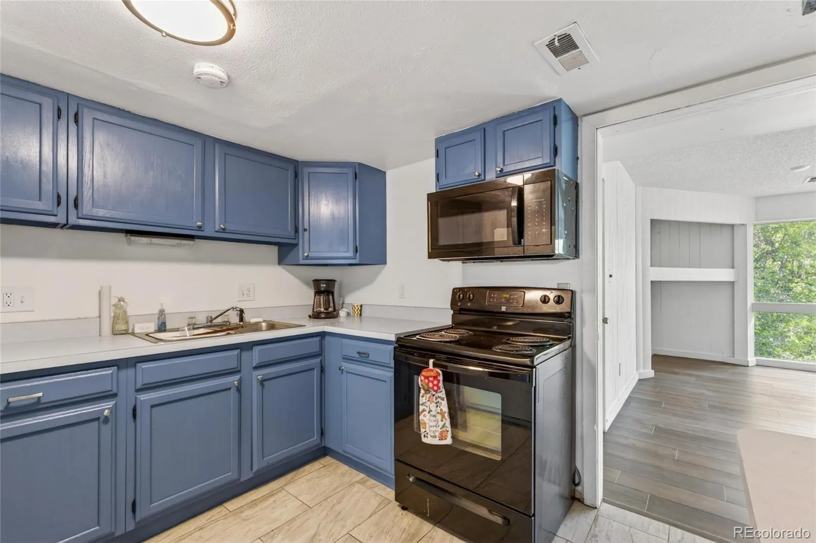 3550 S Harlan Street #119 Denver CO 80235 MLS #REC5069799 05222026220957 1600 30