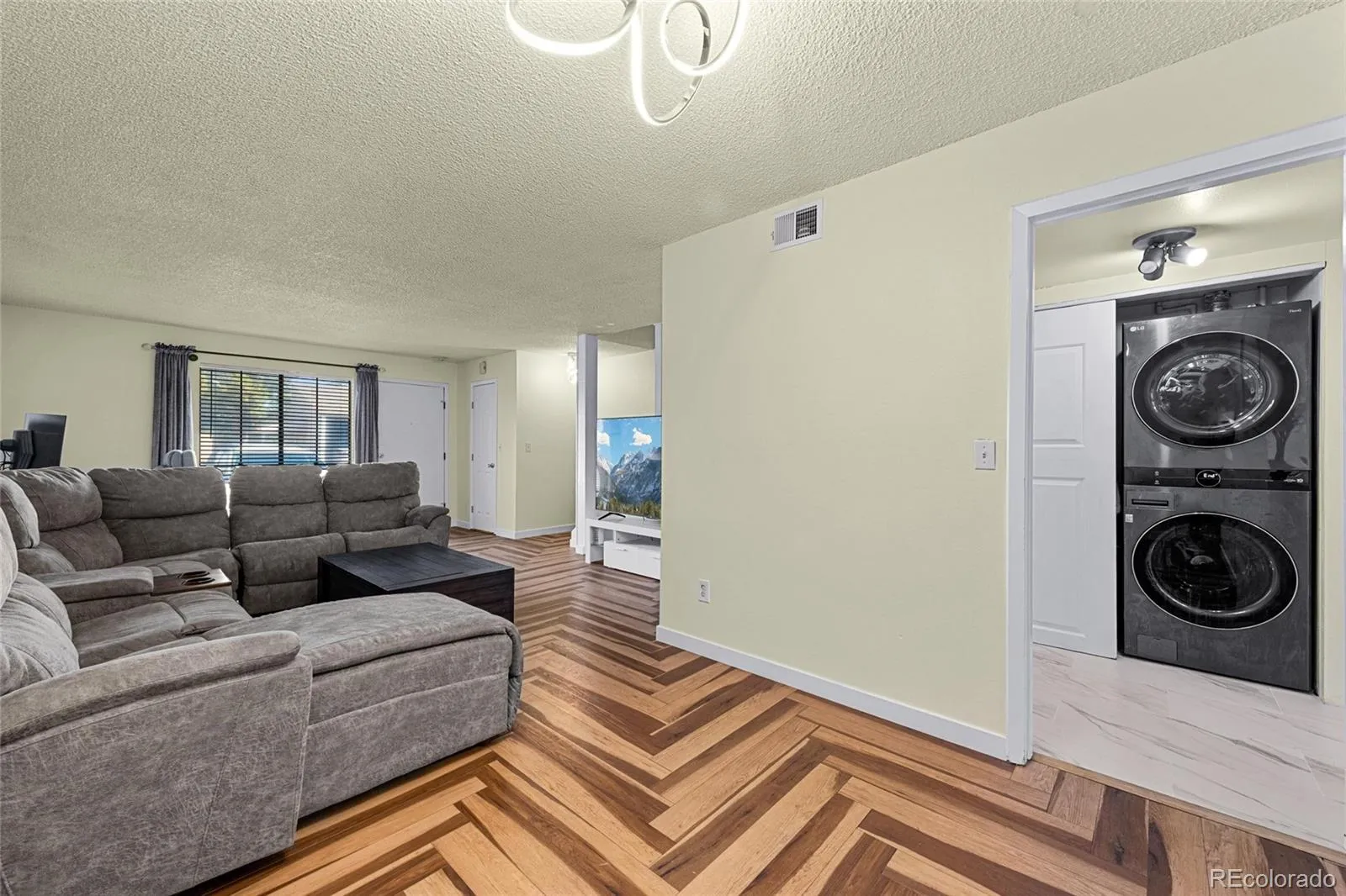 3550 S Harlan Street #119 Denver CO 80235 MLS #REC5069799 05222026220957 1600 8