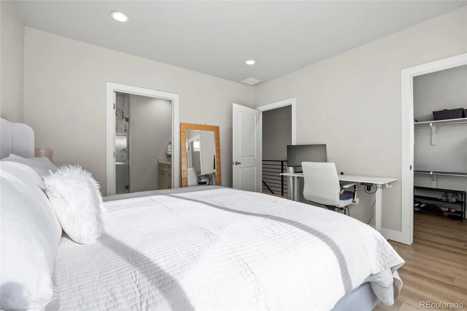 4731 E Iliff Avenue Denver CO 80222 MLS #REC5070661 05232026182330 1600 12