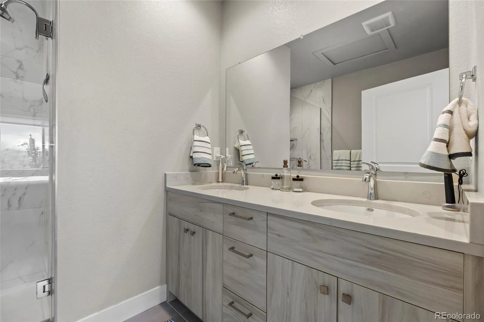 4731 E Iliff Avenue Denver CO 80222 MLS #REC5070661 05232026182330 1600 15
