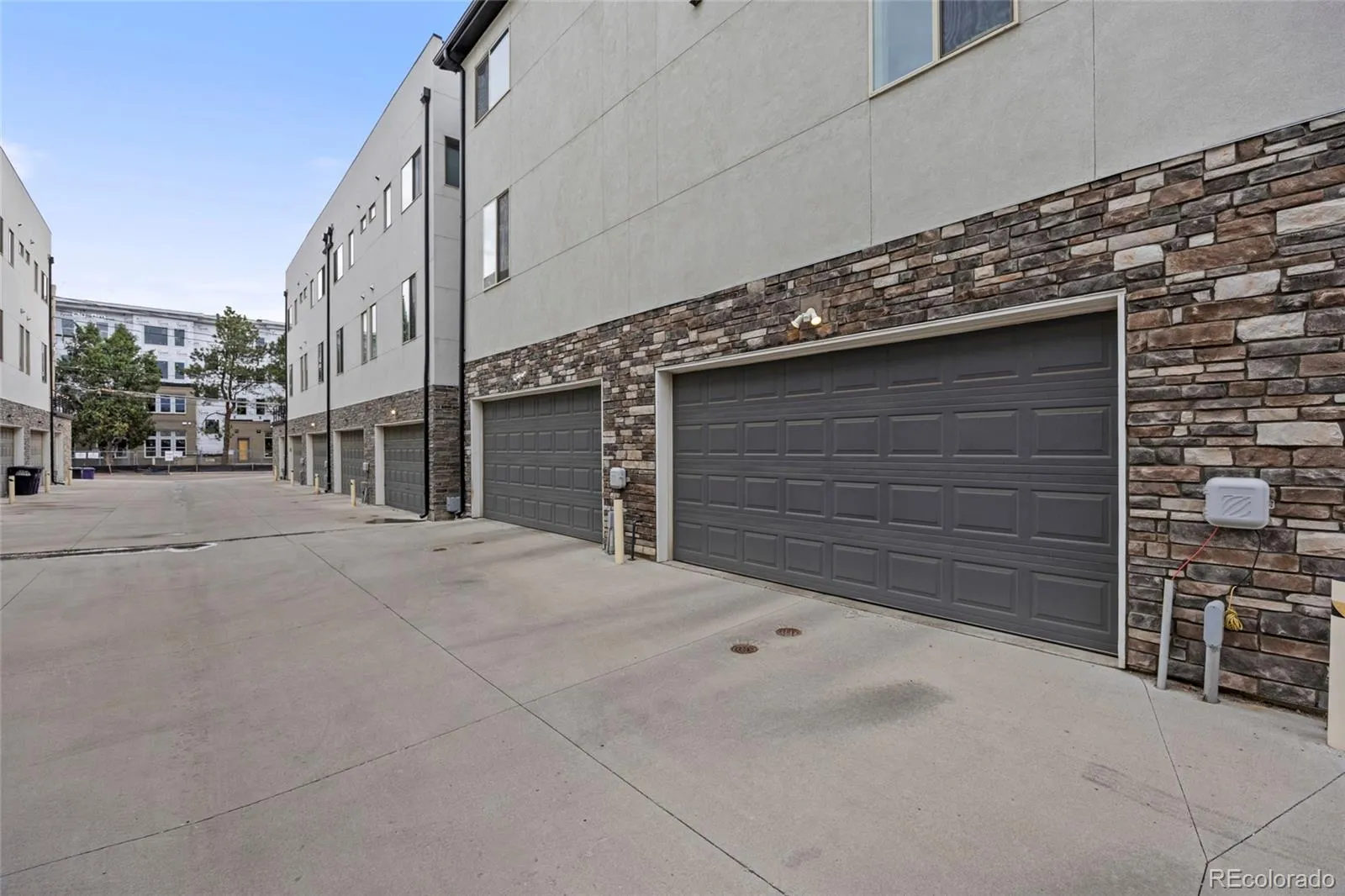 4731 E Iliff Avenue Denver CO 80222 MLS #REC5070661 05232026182330 1600 26