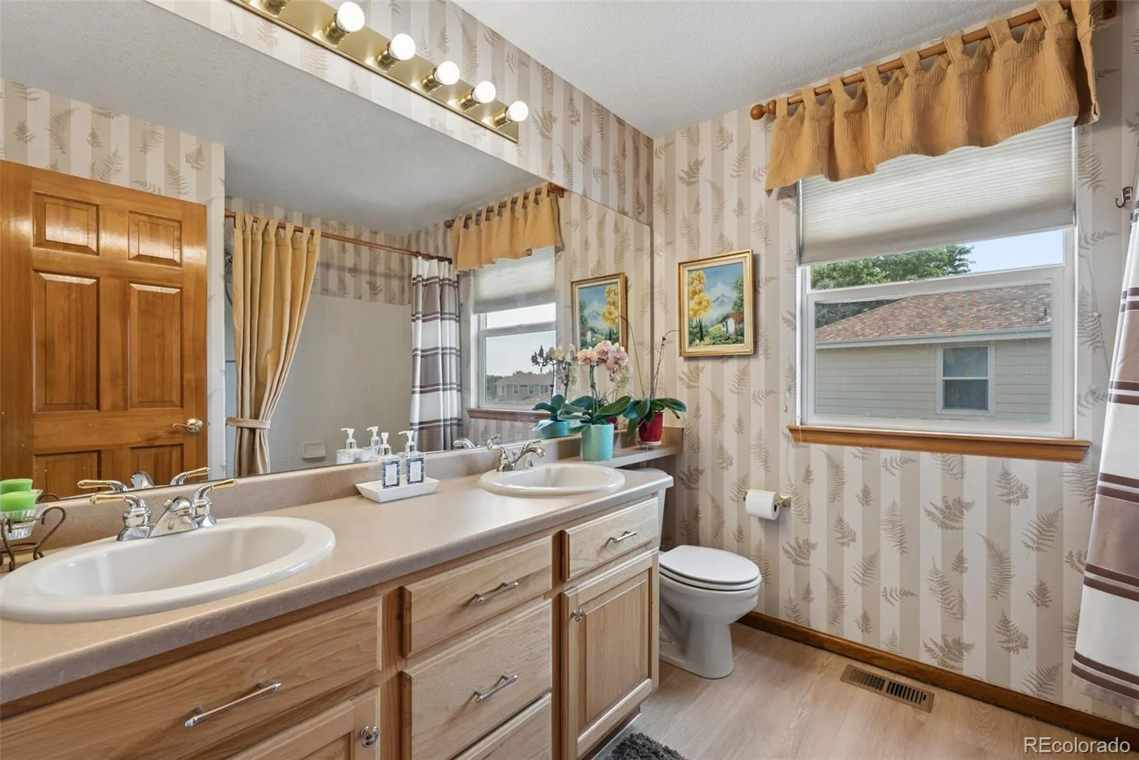 13224 Ivy Court Thornton CO 80602 | MLS #REC5073240 08242026205034 1600 23