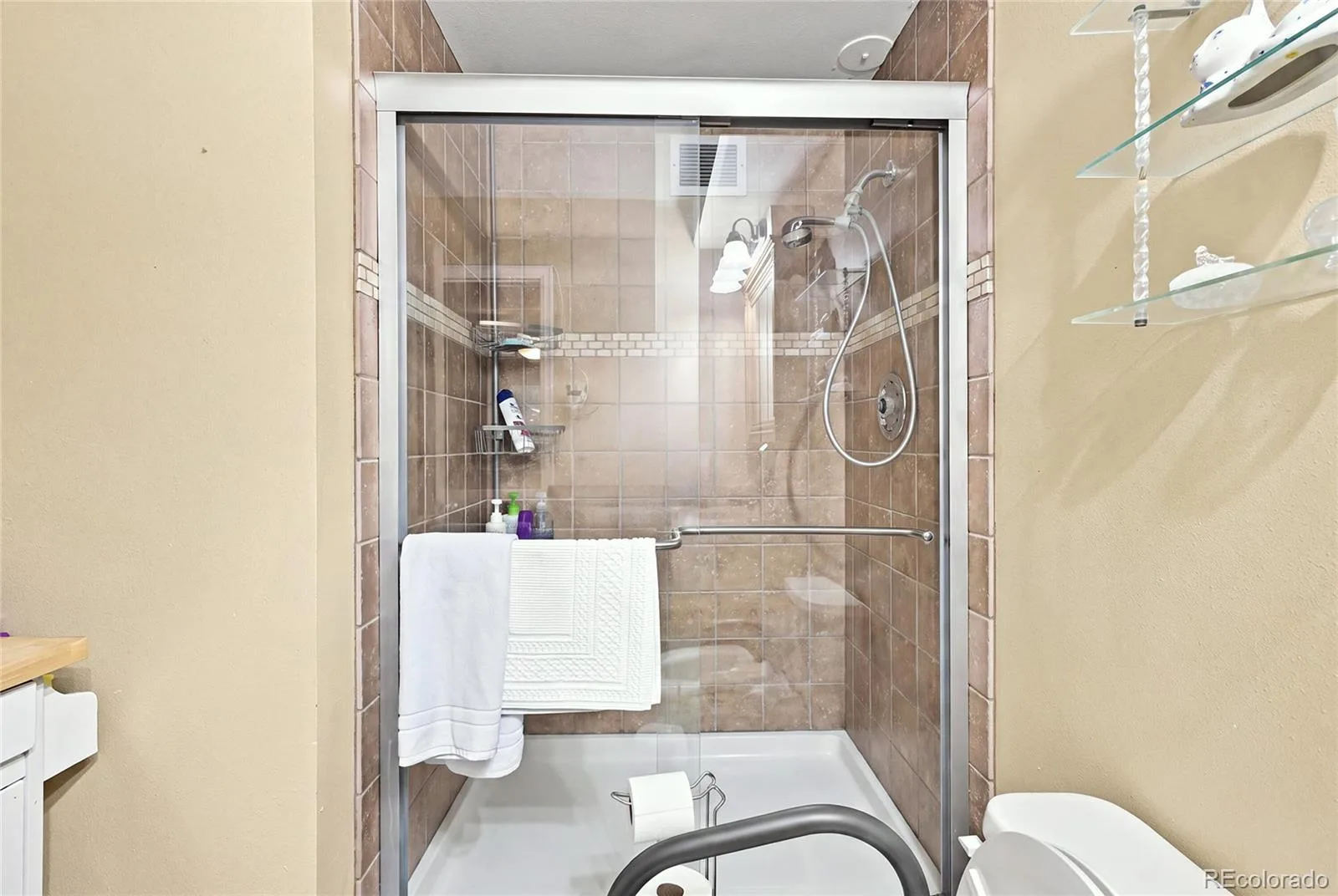 9360 E Center Avenue #3A Denver CO 80247 | MLS #REC5075424 10092026122556 1600 36