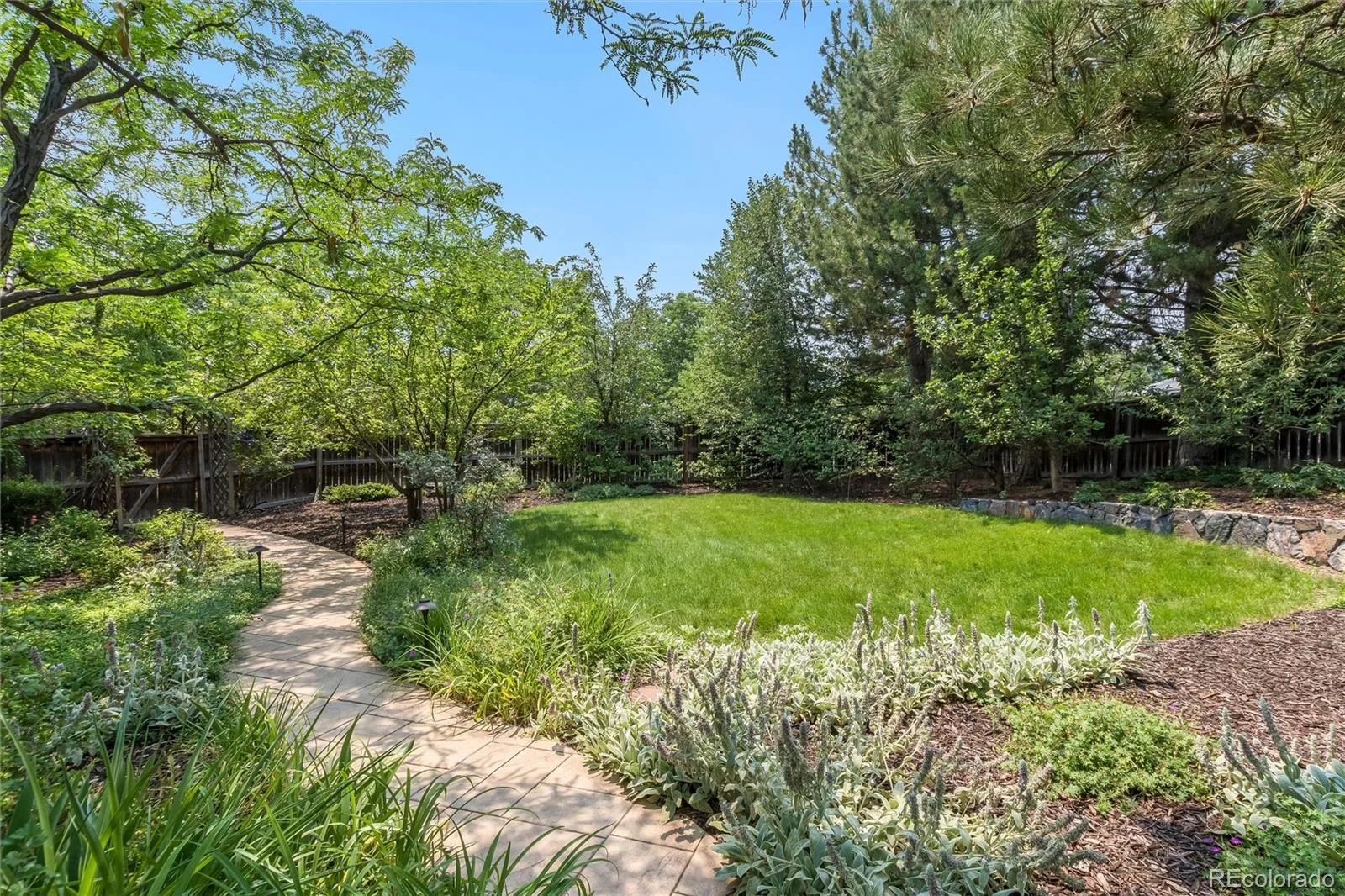 4329 Swansboro Way Littleton CO 80126 MLS #REC5075642 07092026223611 1600 48