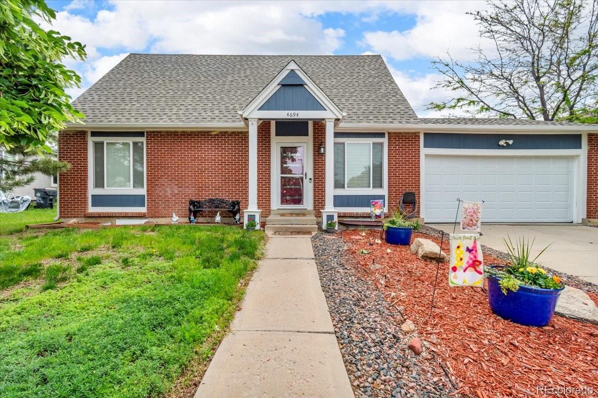 4694 S Ouray Way Aurora CO 80015 | MLS #REC5075702 MLS #REC5075702 image #0