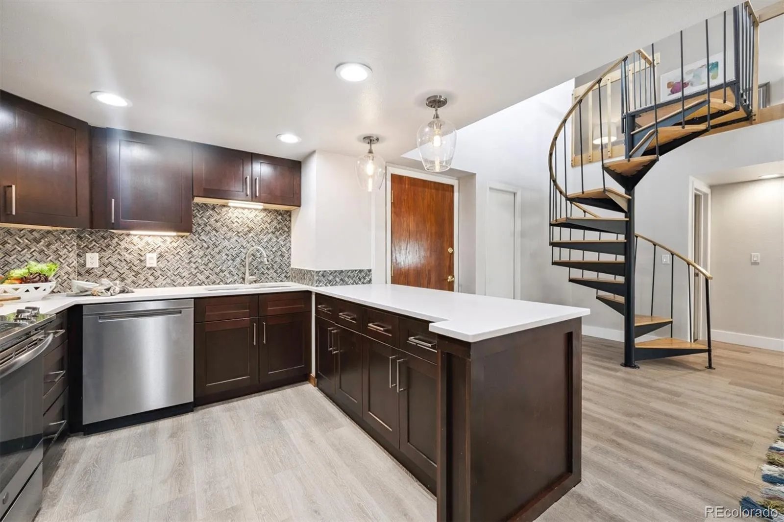 04152026161238 1600 0