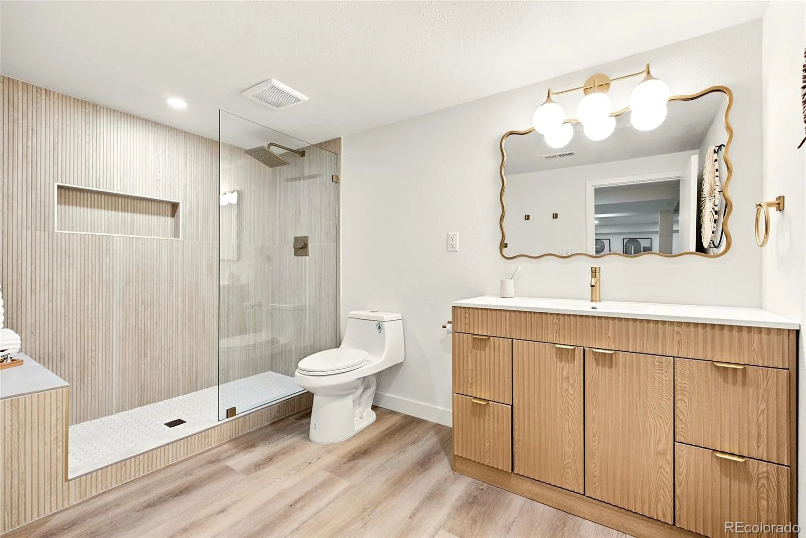 2941 Ivanhoe Street Denver CO 80207 | MLS #REC5079849 08272026050828 1600 22