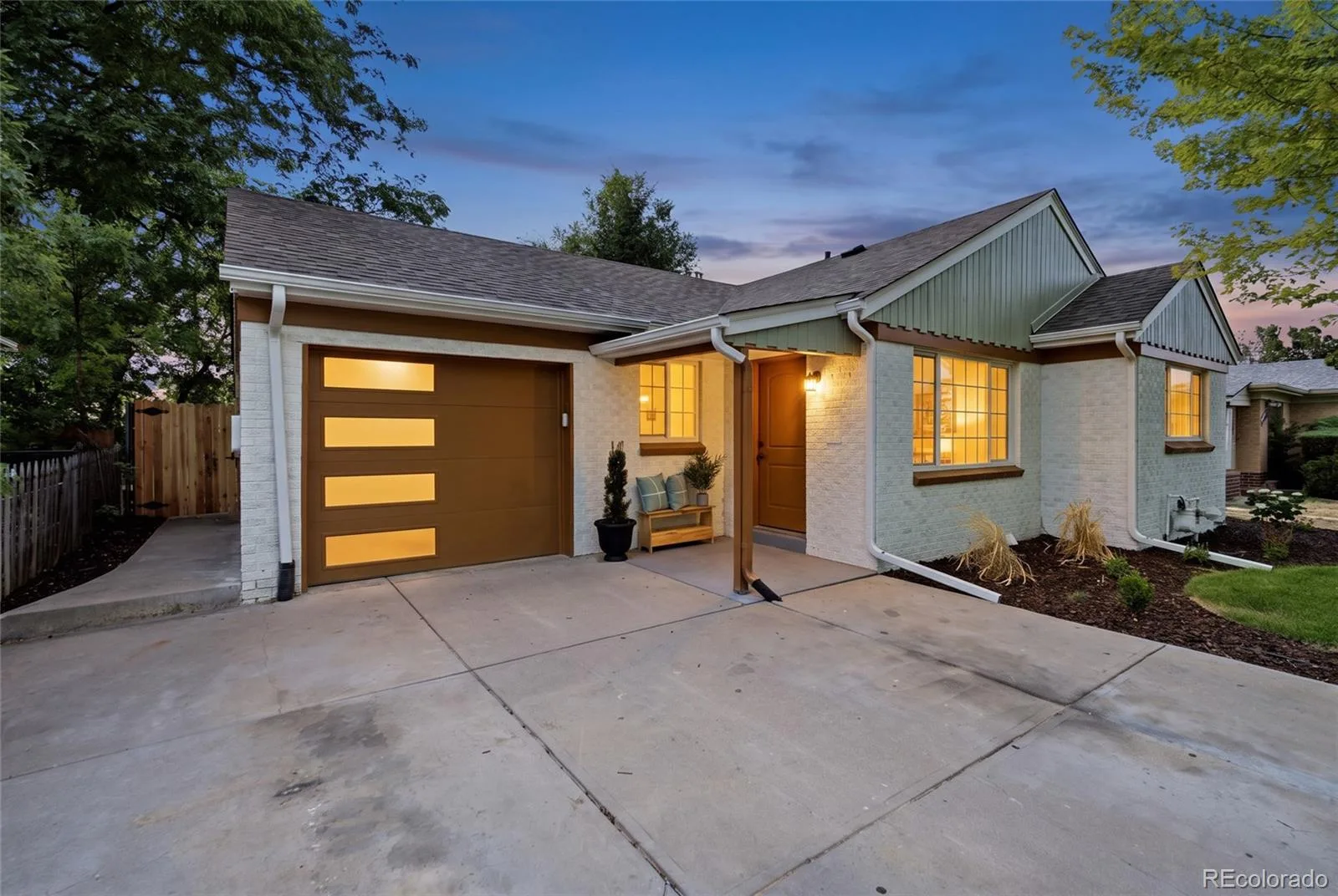 2941 Ivanhoe Street Denver CO 80207 | MLS #REC5079849 08272026050828 1600 3