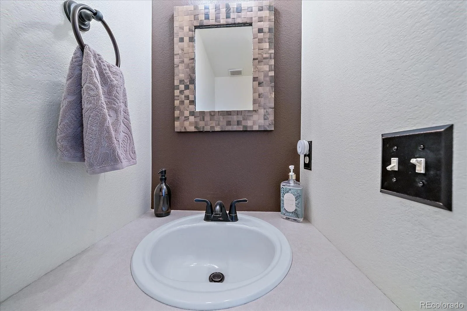 19130 E Ithaca Drive Aurora CO 80013 | MLS #REC5081203 07162026162216 1600 11