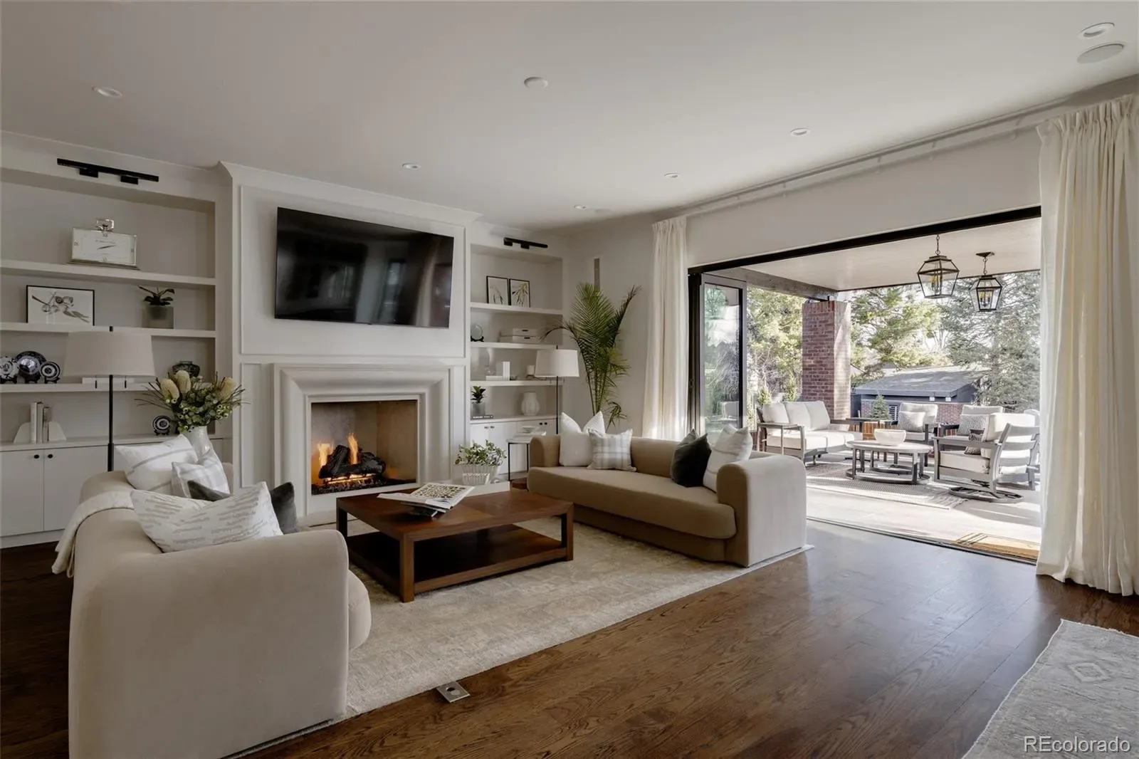 03232026042338 1600 14