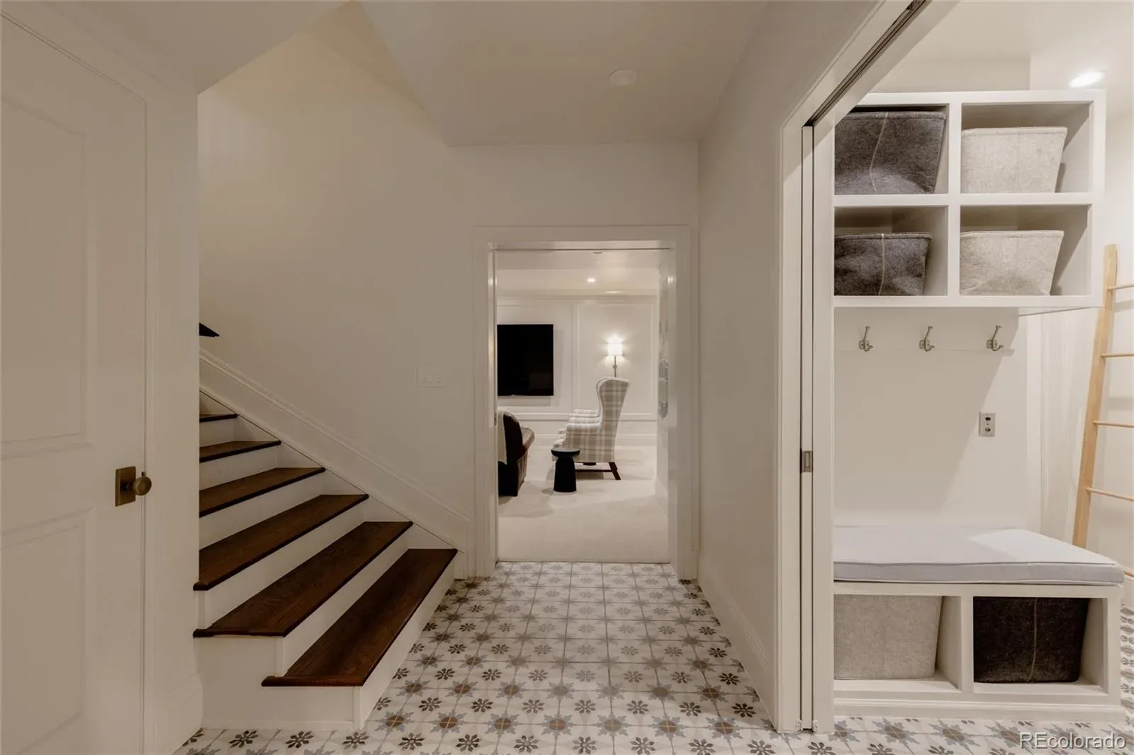 03232026042338 1600 35