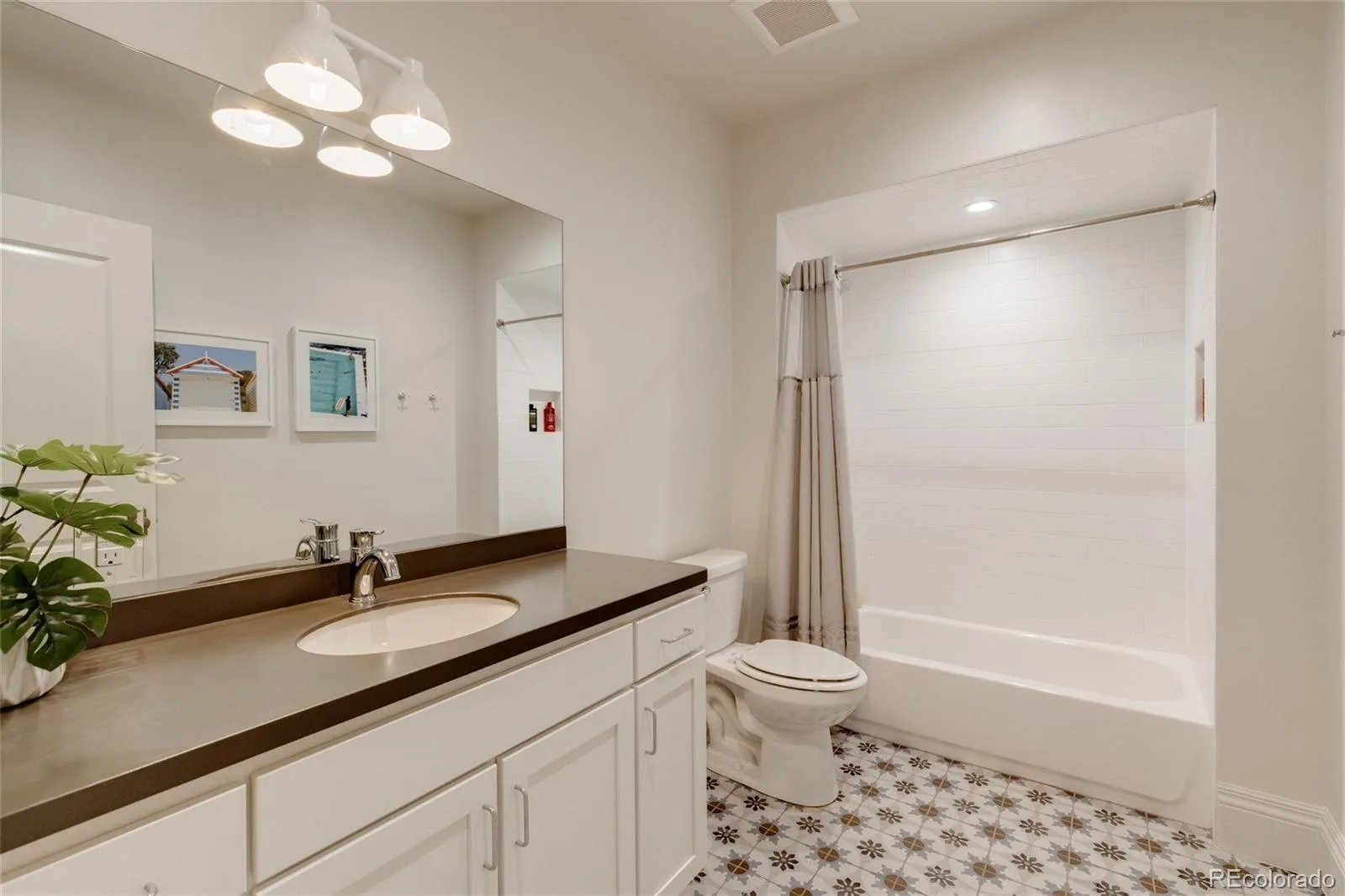 105 Southmoor Drive Denver CO 80220 MLS #REC5081651 06102026182429 1600 39