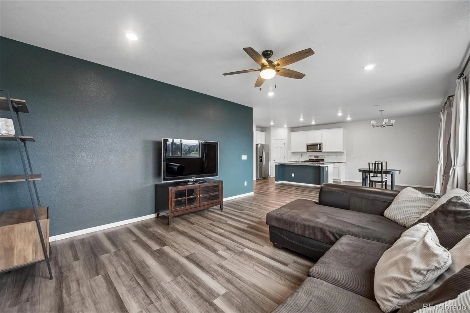 4126 S Netherland Circle Aurora CO 80013 MLS #REC5084010 06172026175200 1600 17
