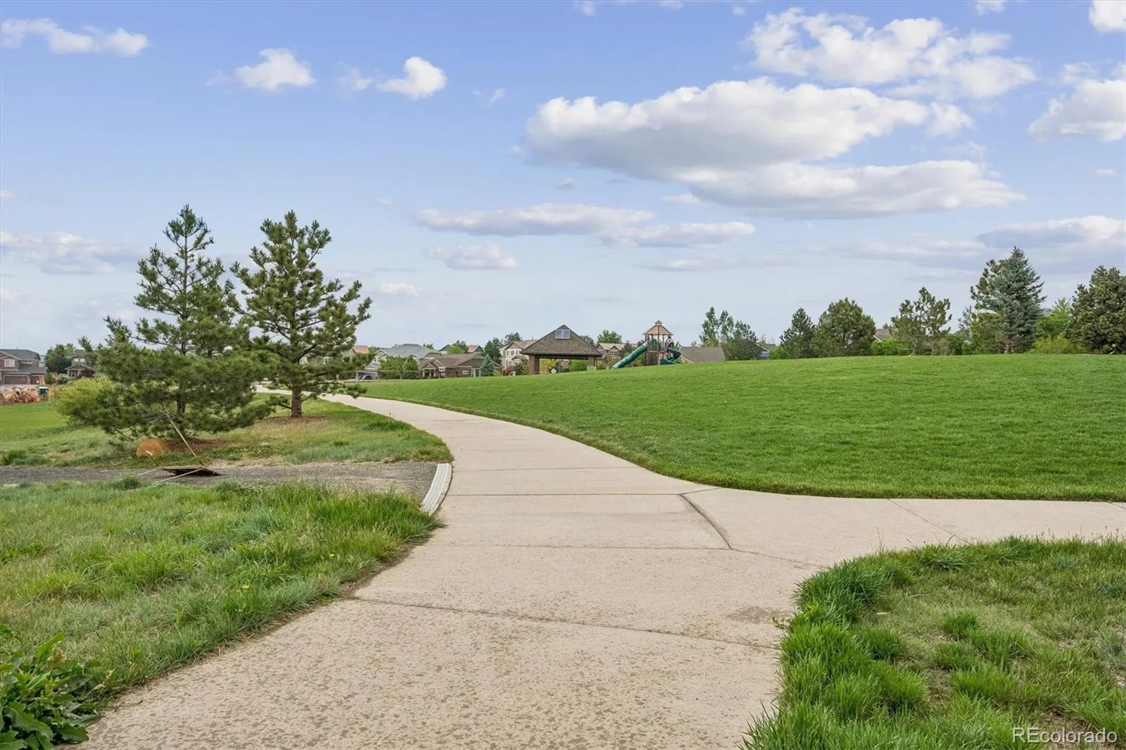 4126 S Netherland Circle Aurora CO 80013 MLS #REC5084010 06172026175200 1600 35