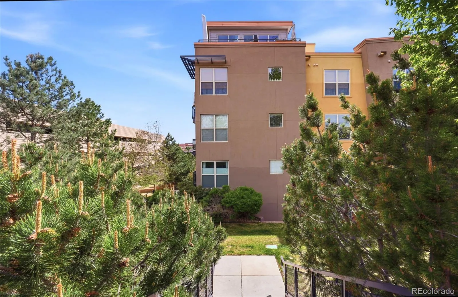 9079 E Panorama Circle #512 Englewood CO 80112 | MLS #REC5085355 04262026043439 1600 41