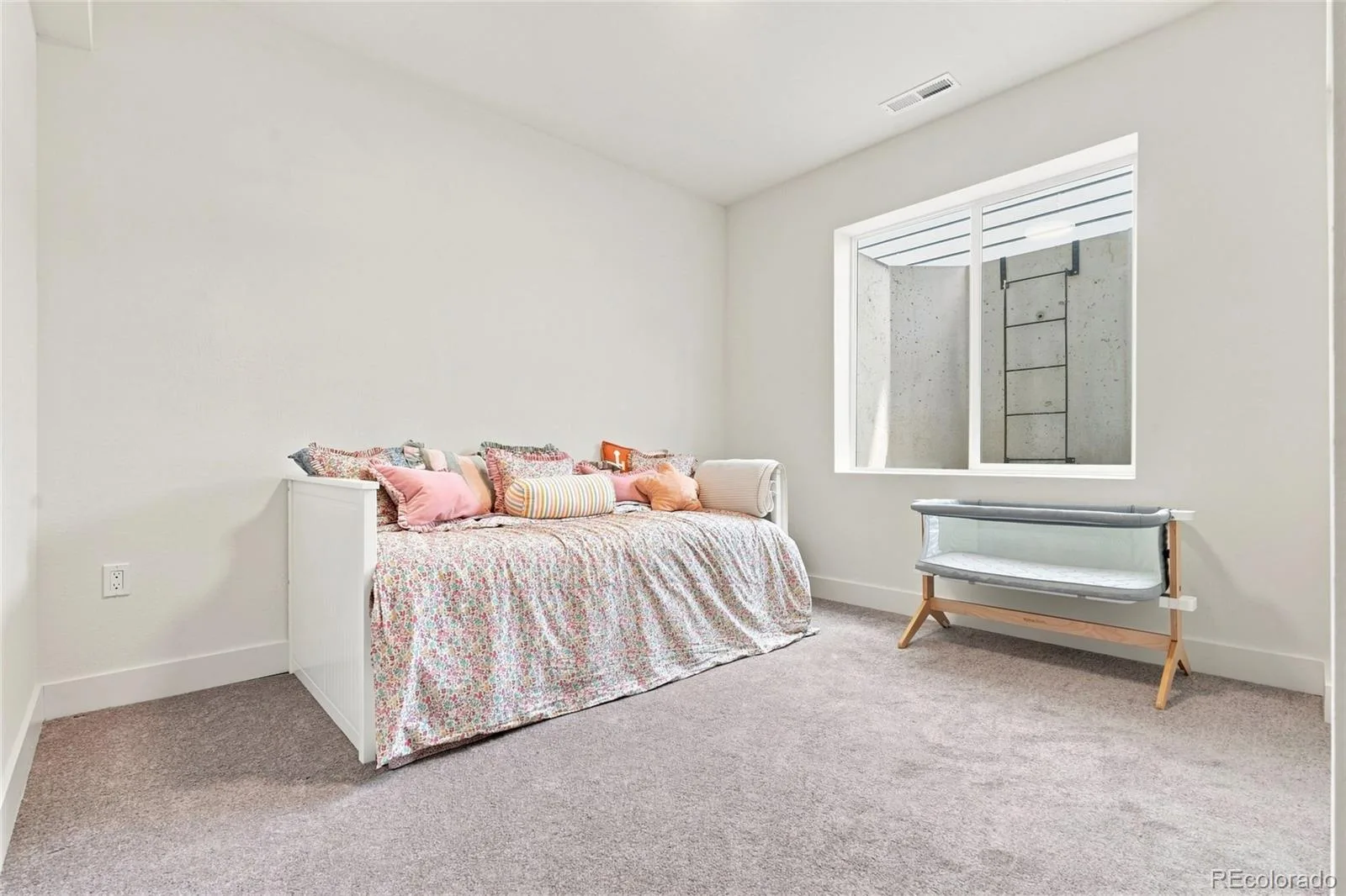 5635 W 142nd Avenue Broomfield CO 80020 | MLS #REC5086166 08182026173628 1600 33
