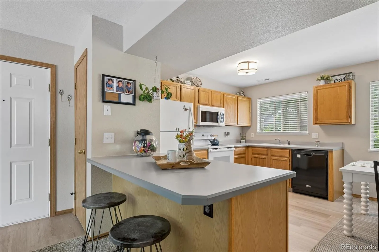8477 S Reed Street #2-202 Littleton CO 80128 | MLS #REC5088271 07092026163941 1600 8
