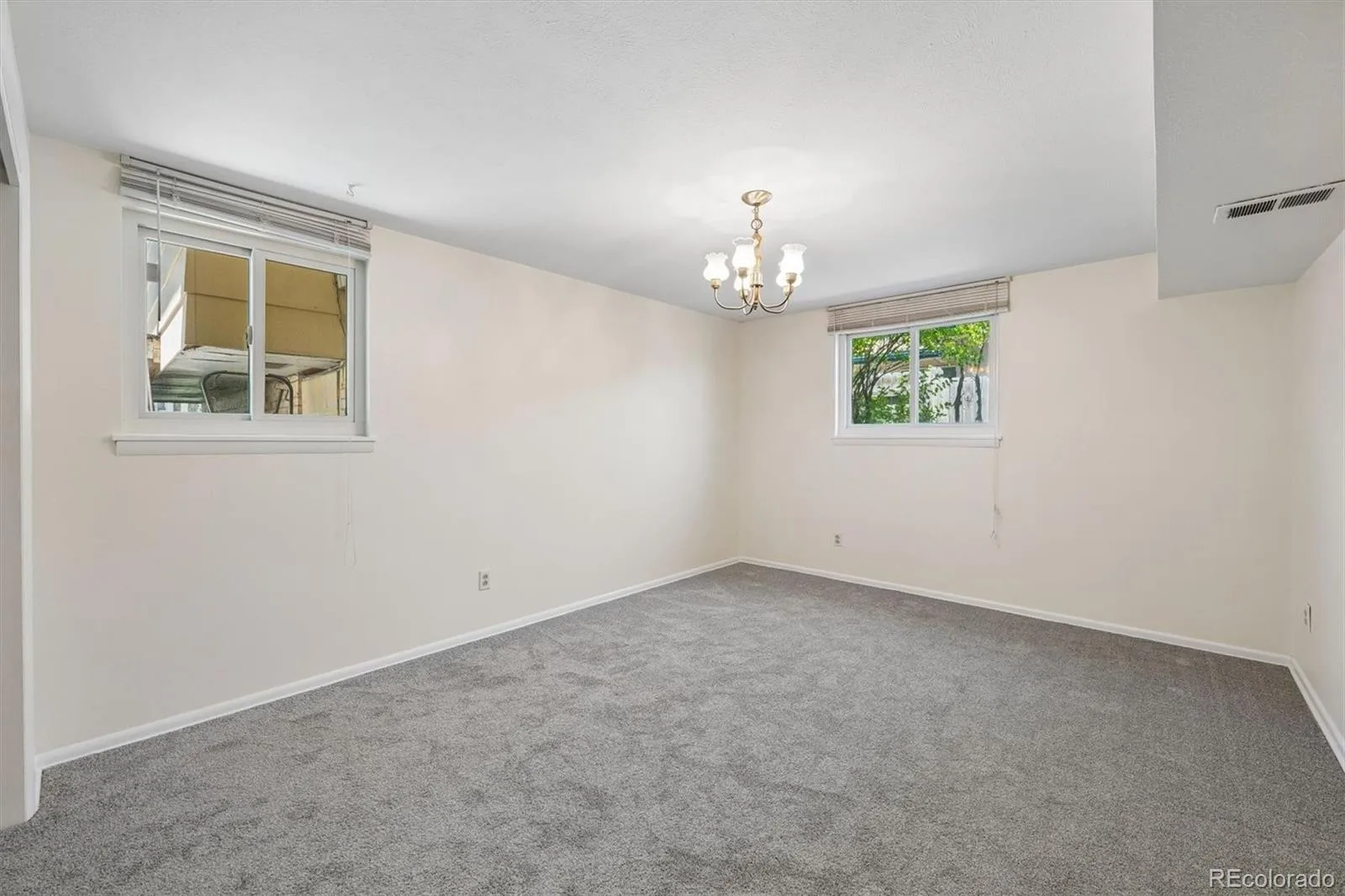 1841 S Saulsbury Court Lakewood CO 80232 | MLS #REC5088804 07182026220452 1600 16