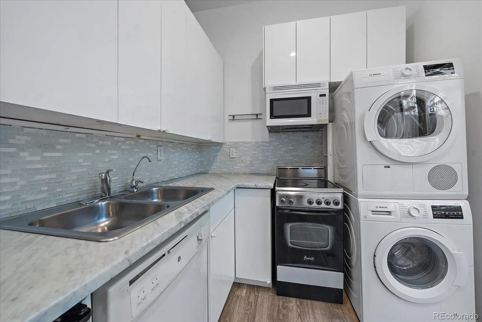 2524 Kensing Court Denver CO 80211 | MLS #REC5091301 08032026160010 1600 9