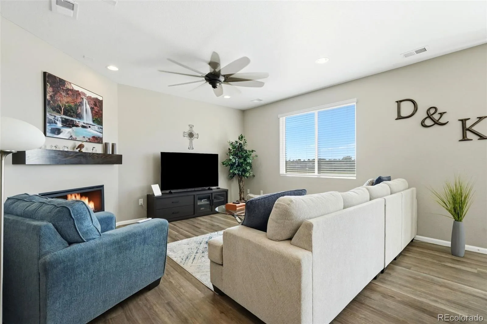 359 Vista Cliff Circle Castle Rock CO 80104 | MLS #REC5093059 08212026185351 1600 10