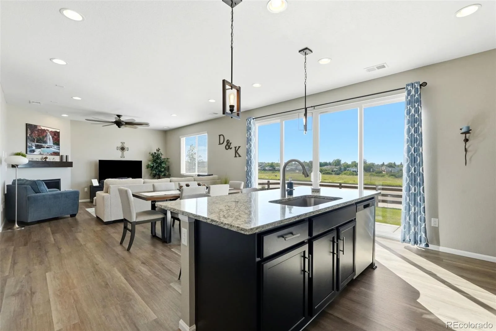 359 Vista Cliff Circle Castle Rock CO 80104 | MLS #REC5093059 08212026185351 1600 15