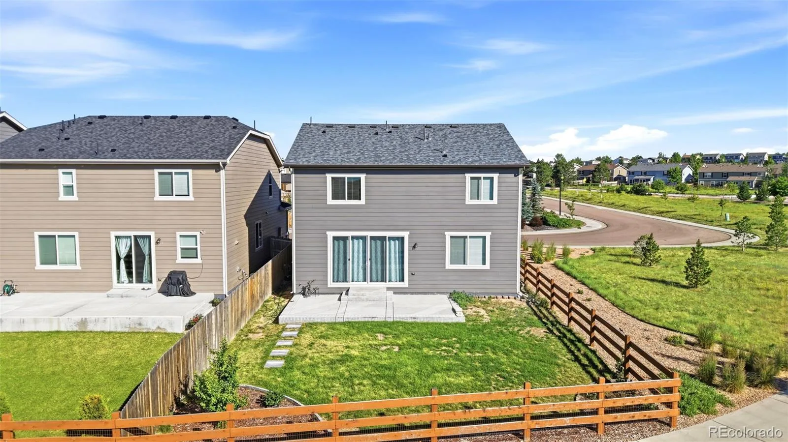 359 Vista Cliff Circle Castle Rock CO 80104 | MLS #REC5093059 08212026185351 1600 39