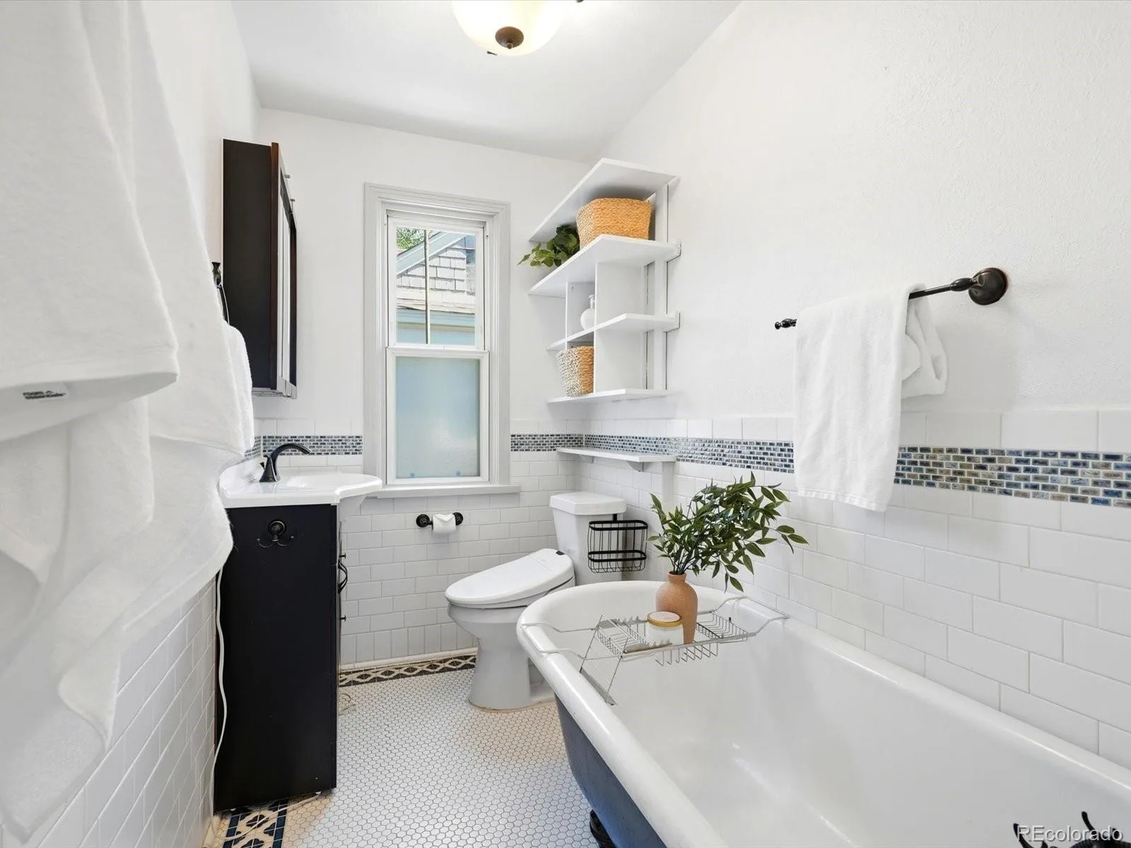 565 S Lincoln Street Denver CO 80209 | MLS #REC5095291 07202026221536 1600 23