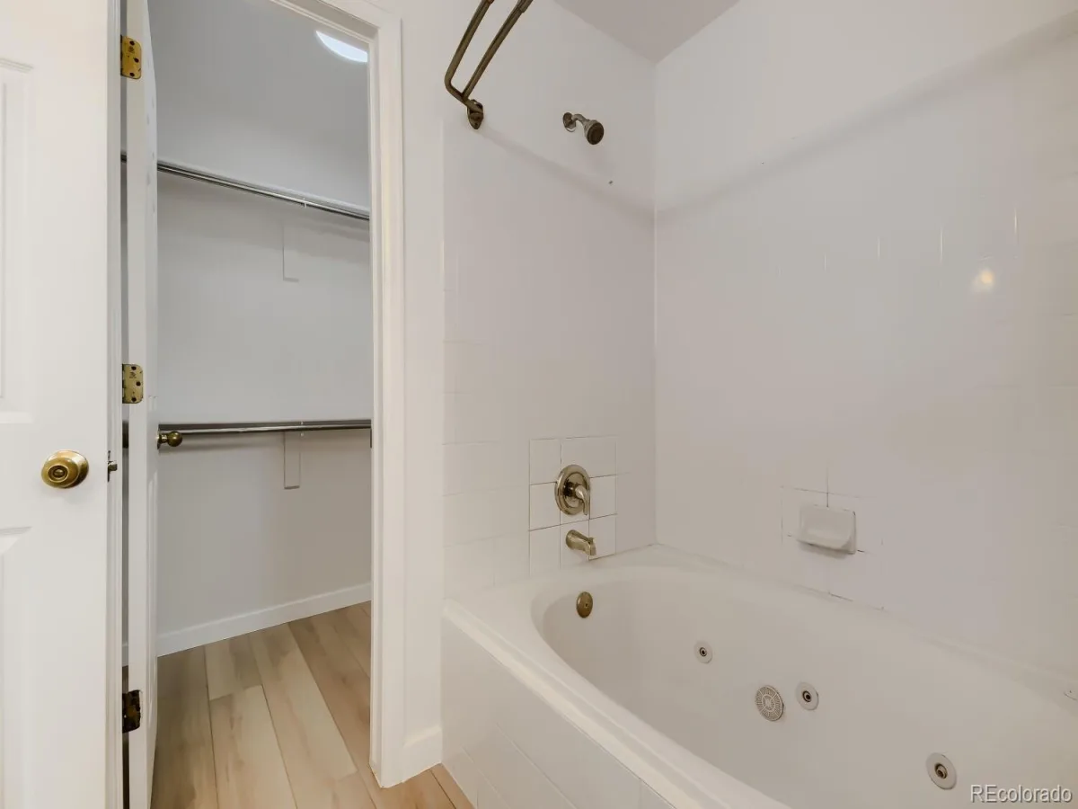 12324 E 2nd Drive Aurora CO 80011 | MLS #REC5096676 07072026181647 1200 19