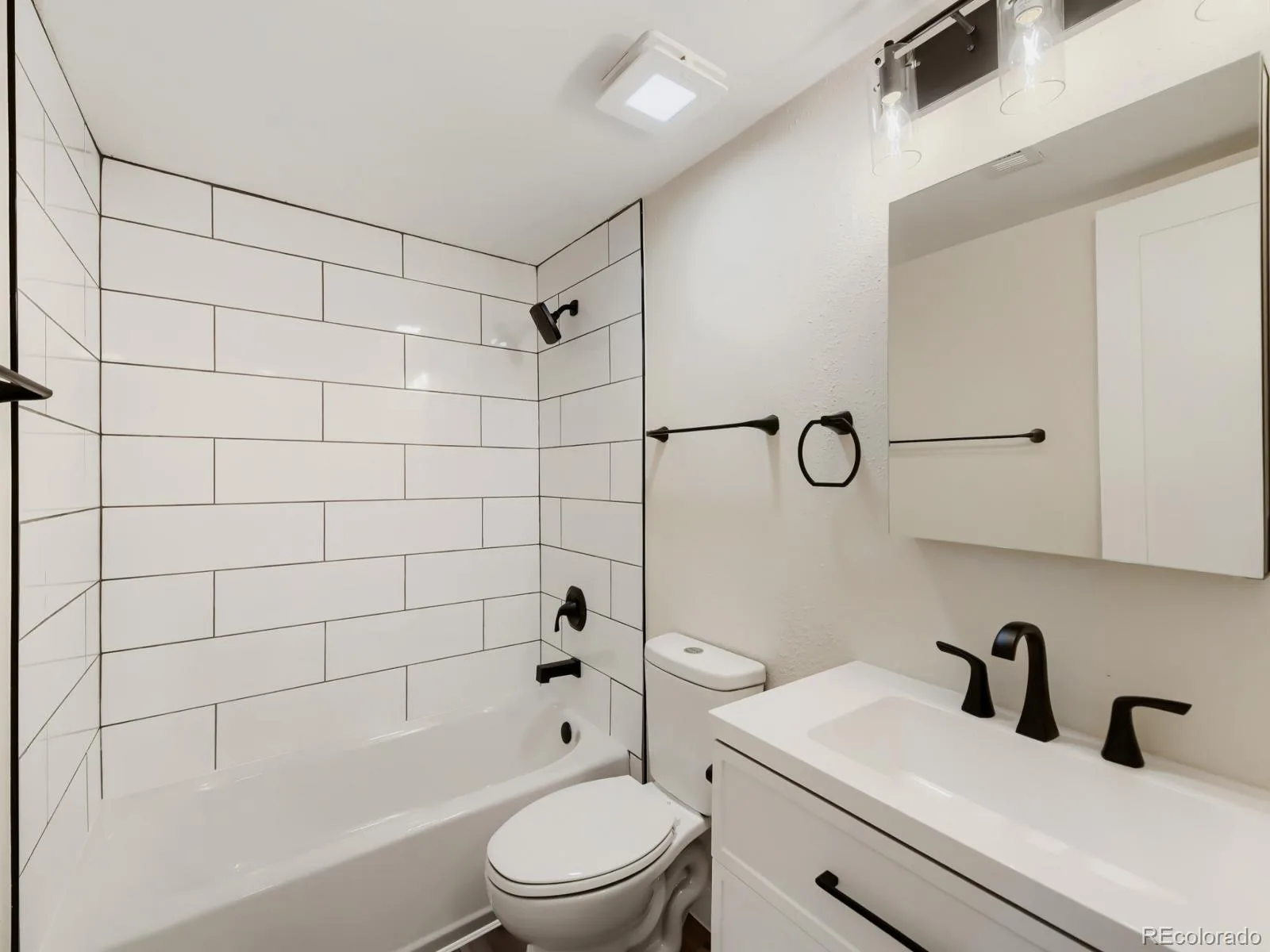 384 S Ironton Street #401 Aurora CO 80012 | MLS #REC5096711 08272026204807 1600 7