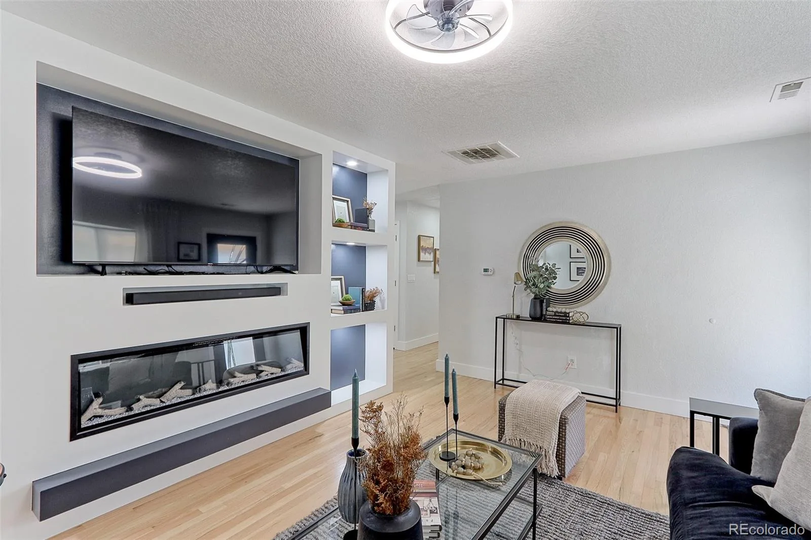 1879 S Winona Court Denver CO 80219 MLS #REC5097991 06102026182441 1600 4